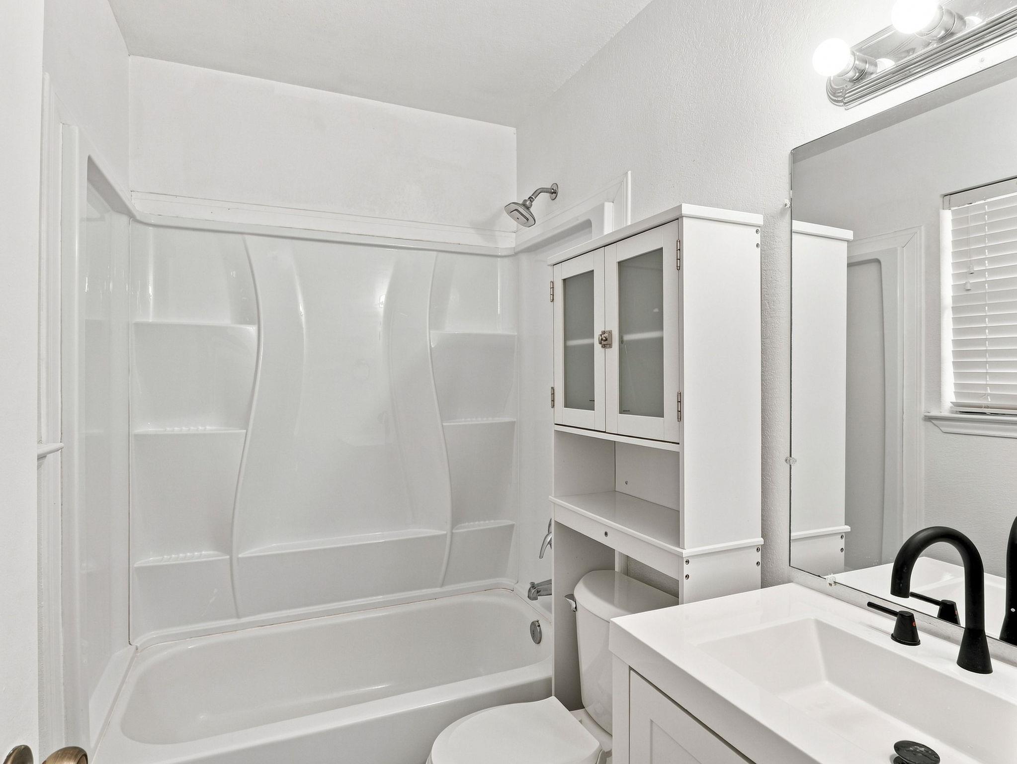 1303 Lovers Ln Property Photo 22