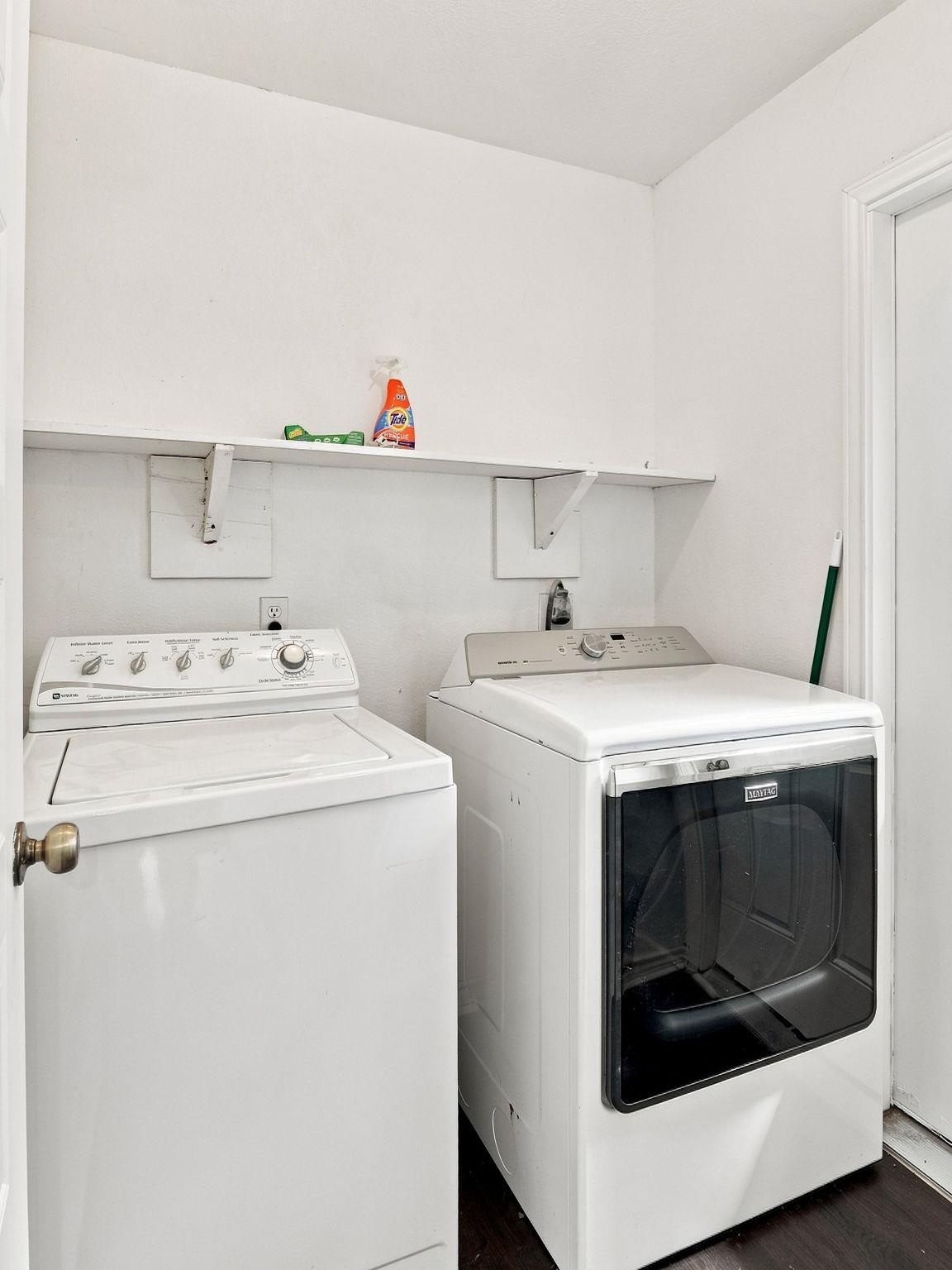 1303 Lovers Ln Property Photo 23