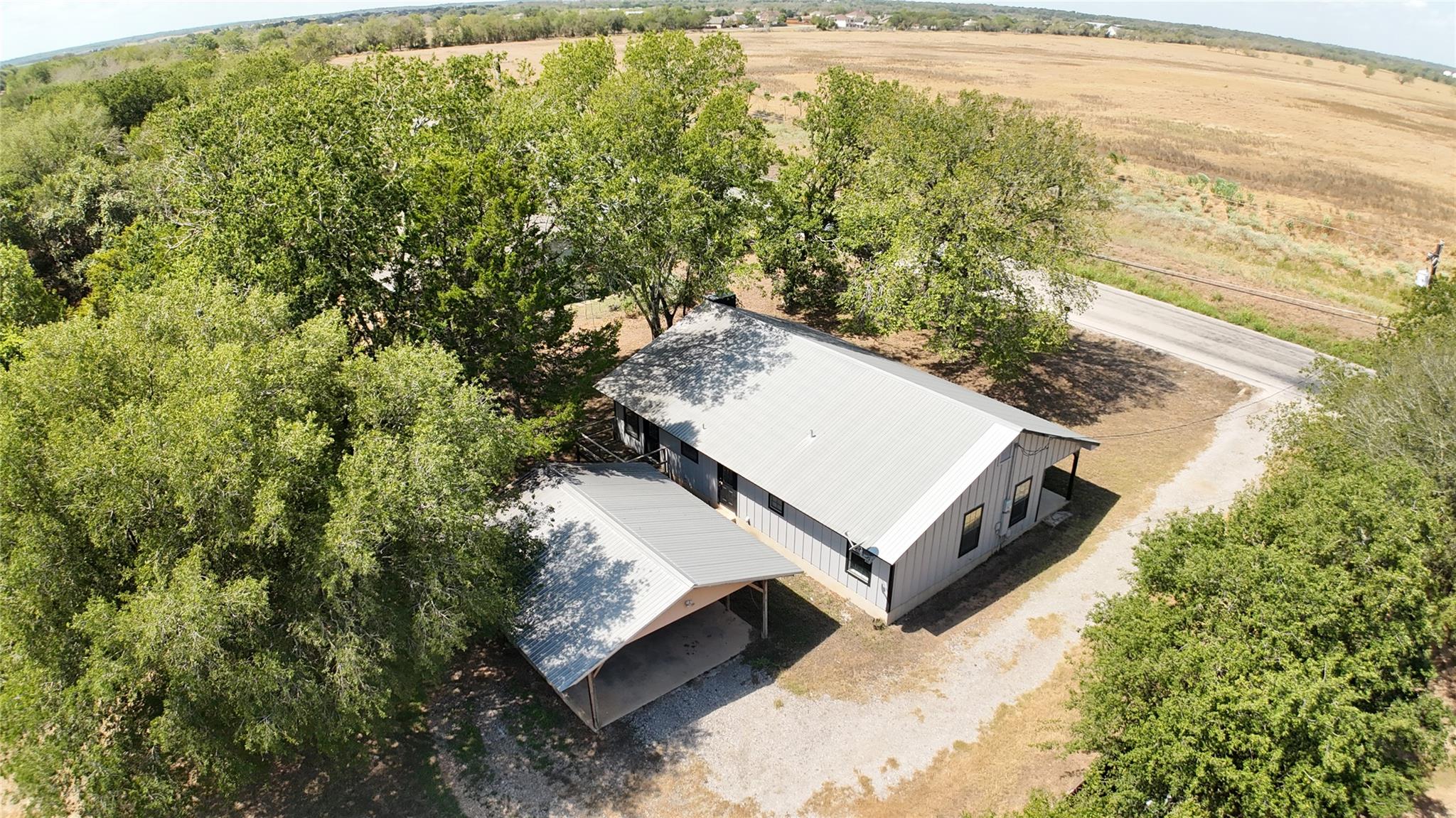 1303 Lovers Ln Property Photo 34