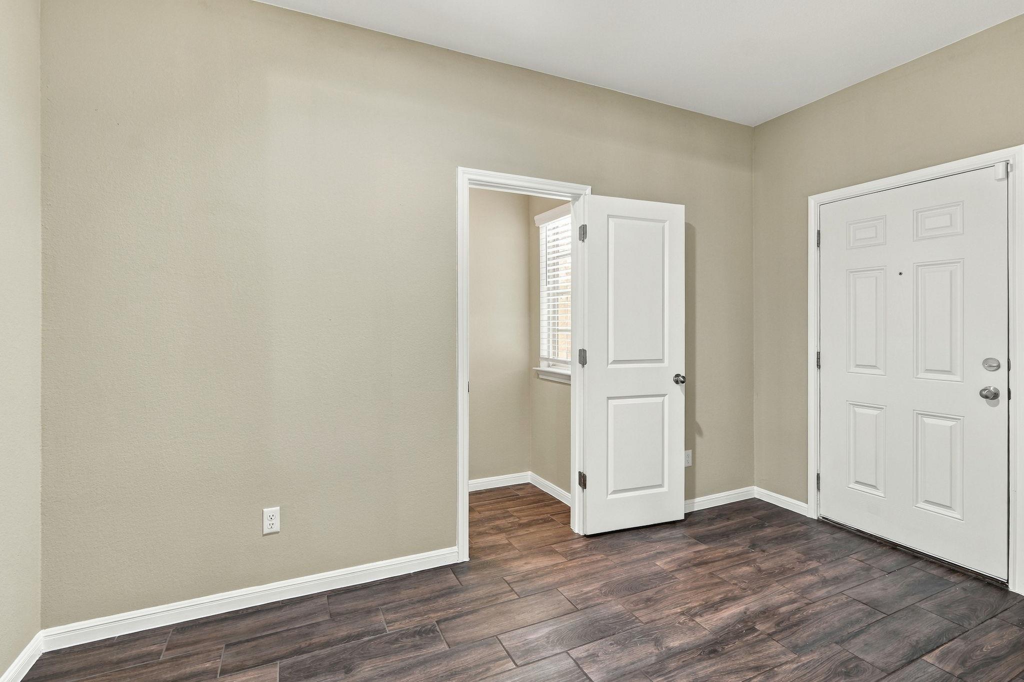 439 Spinnaker Loop Property Photo 6