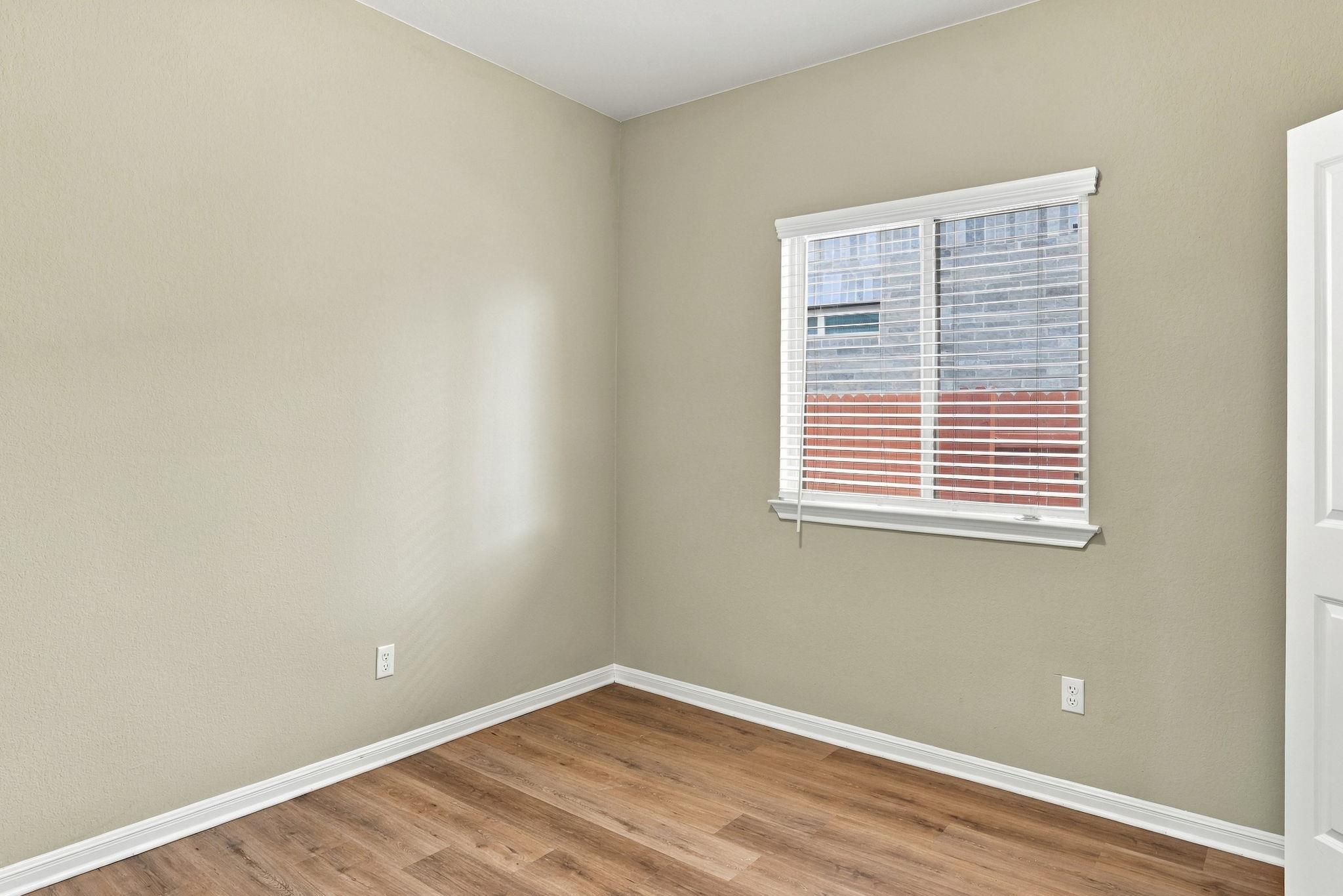439 Spinnaker Loop Property Photo 14