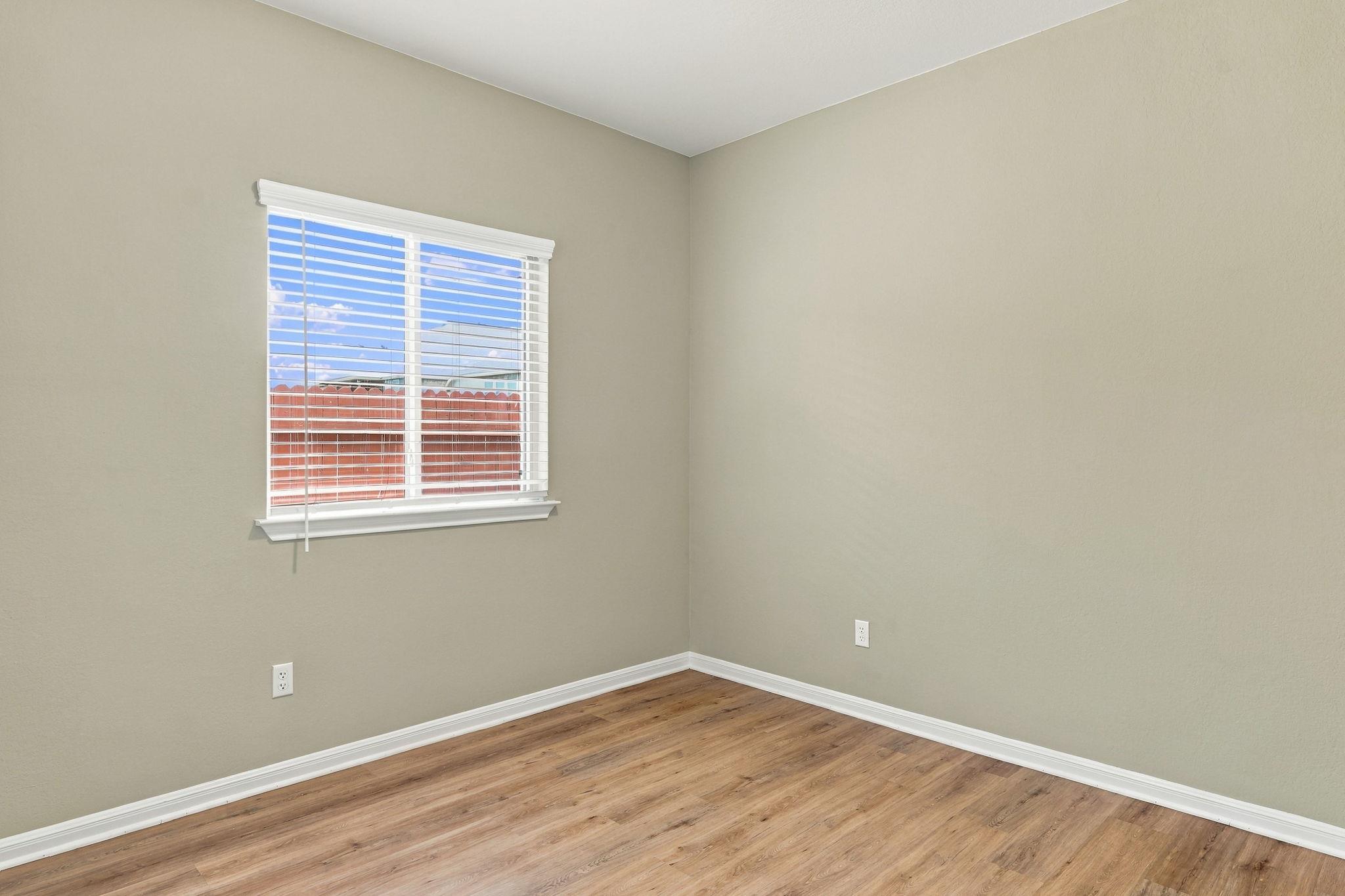 439 Spinnaker Loop Property Photo 16
