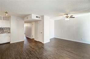 2900 Cole St 205 Property Photo 4
