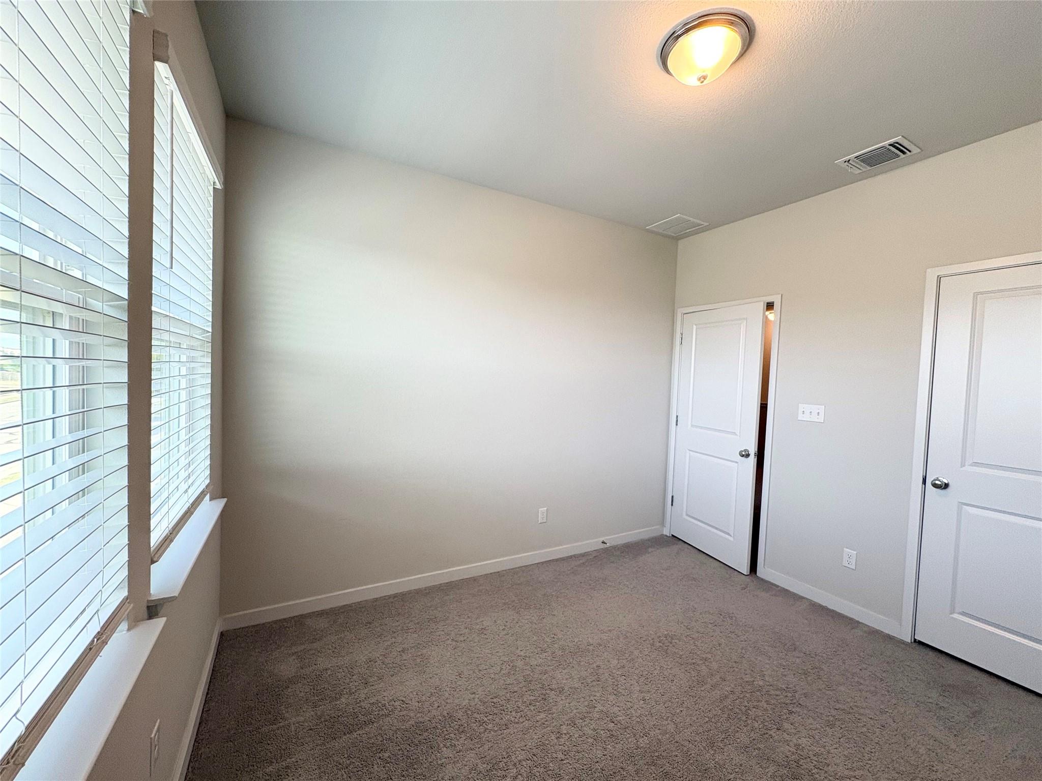 605 W South St #92 Property Photo 14