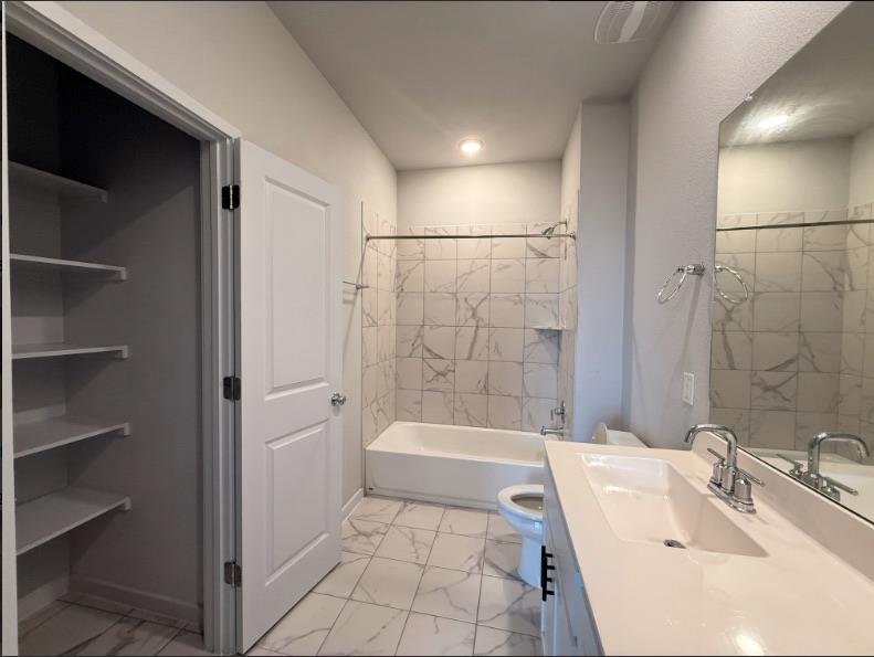 605 W South St #92 Property Photo 19