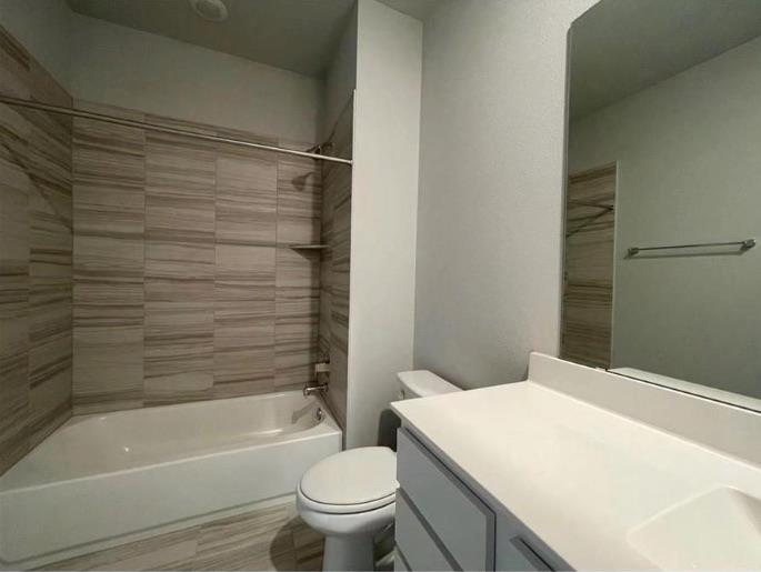 605 W South St #92 Property Photo 22