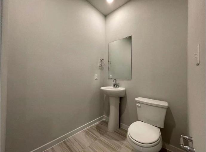 605 W South St #92 Property Photo 24
