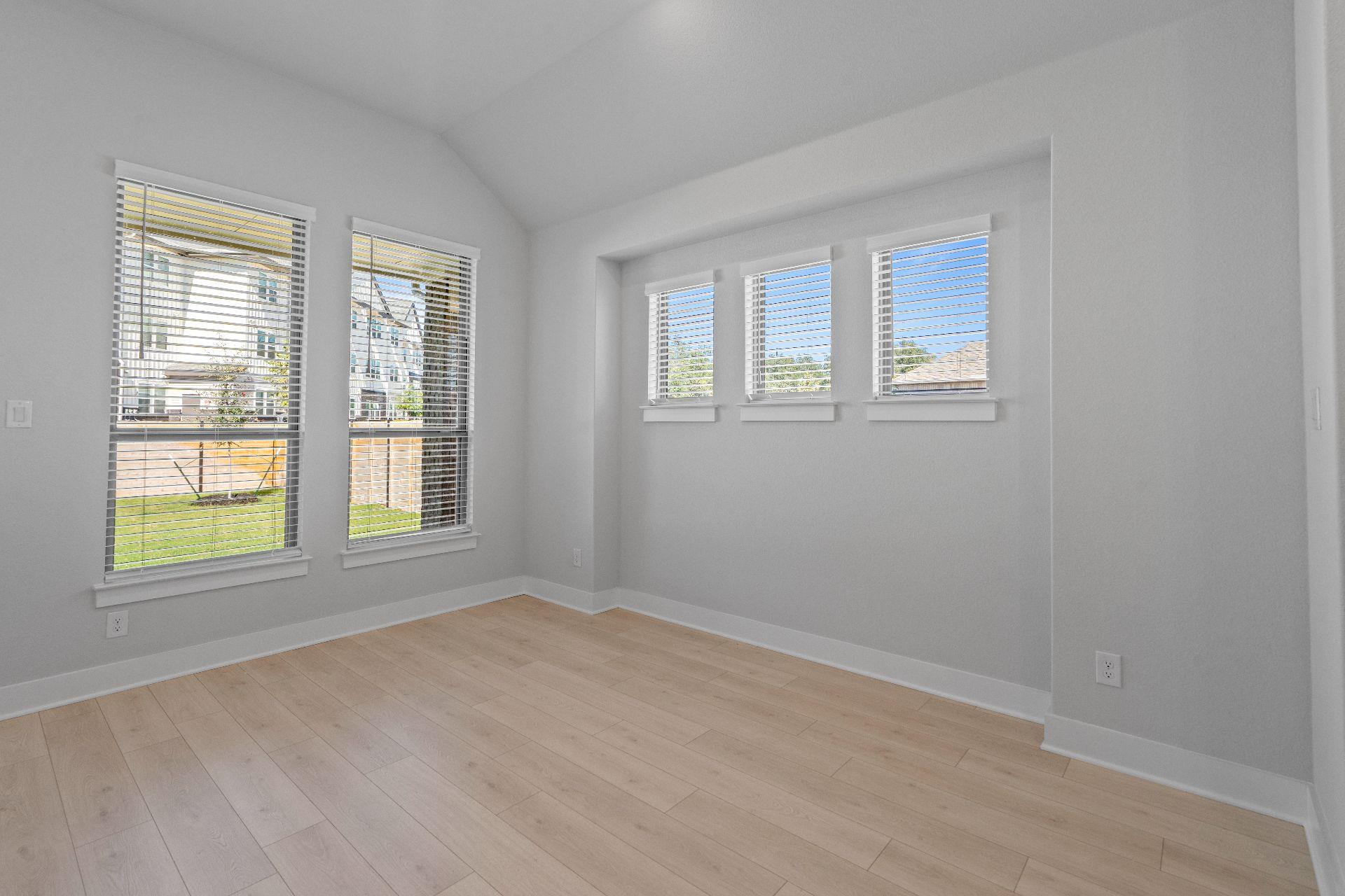 416 Ridgewell Loop Property Photo 10