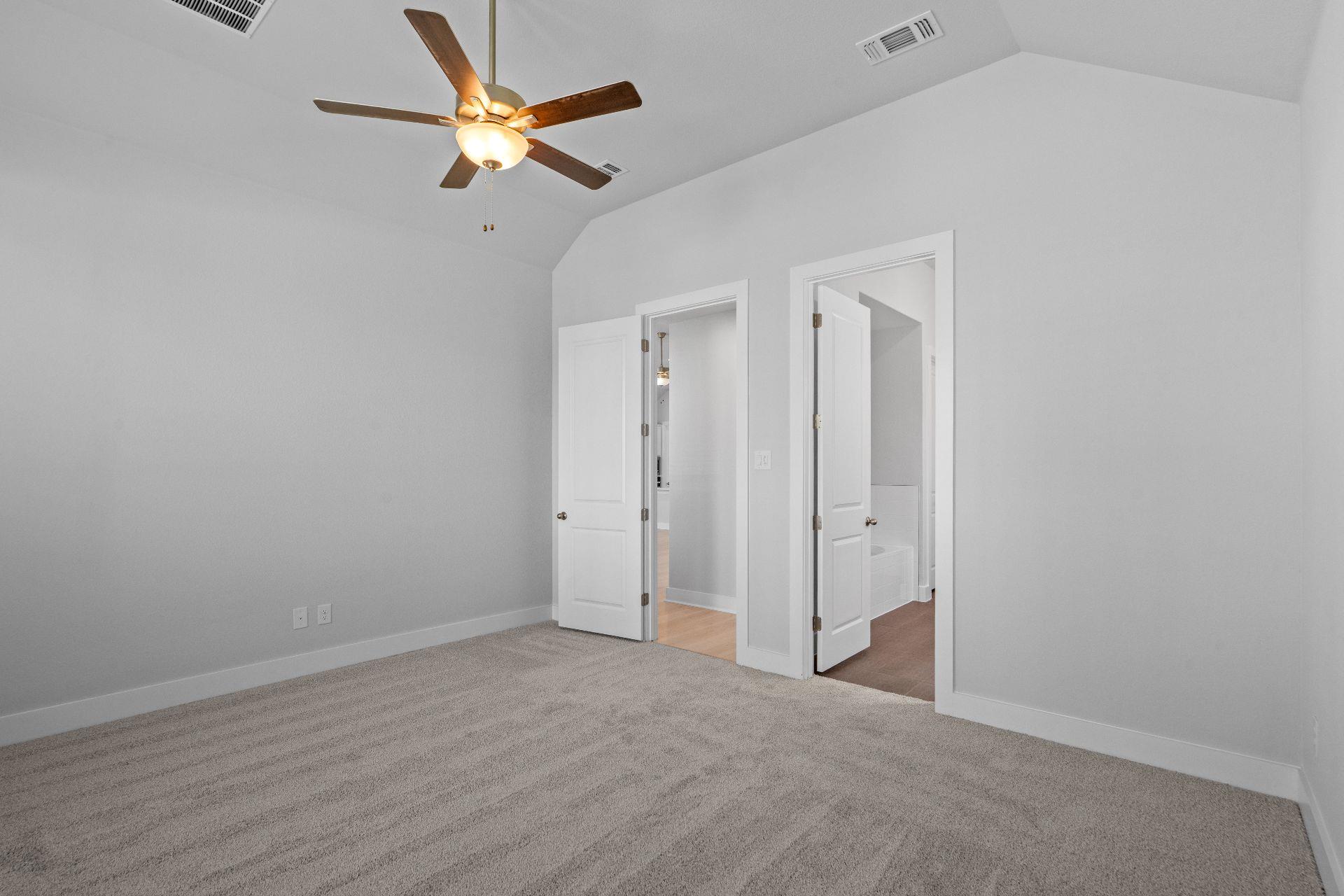 416 Ridgewell Loop Property Photo 15