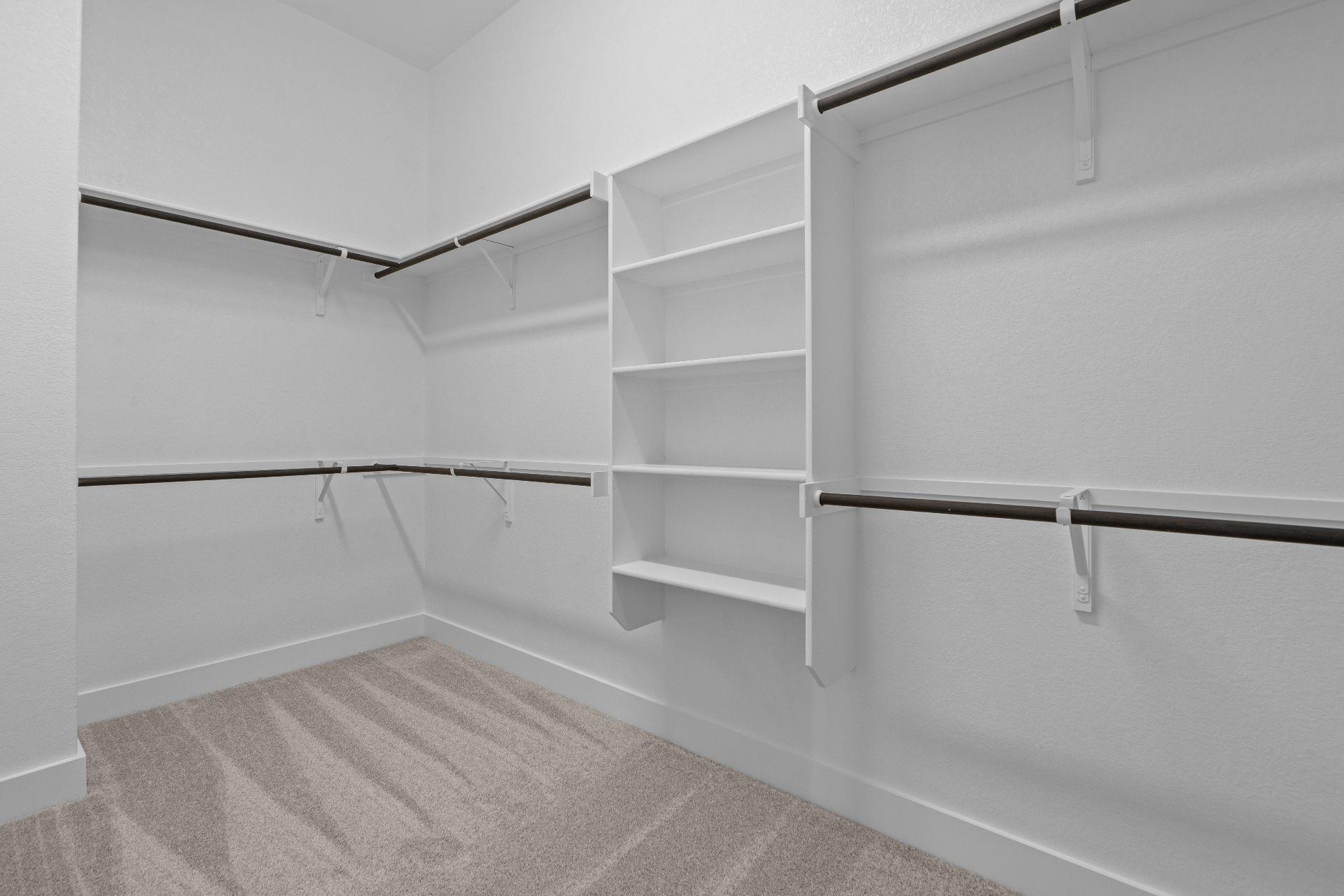 416 Ridgewell Loop Property Photo 18