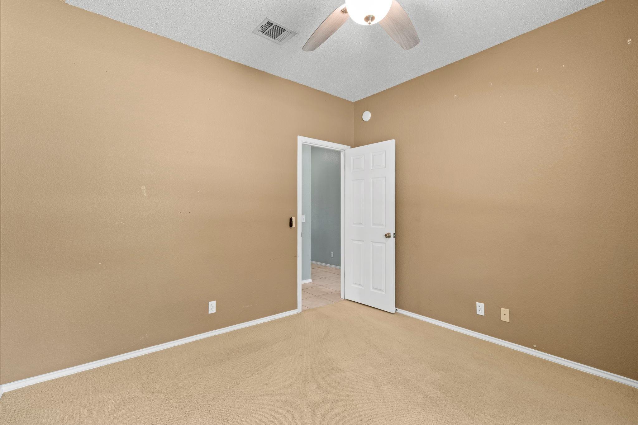17002 Cranston Dr Property Photo 26