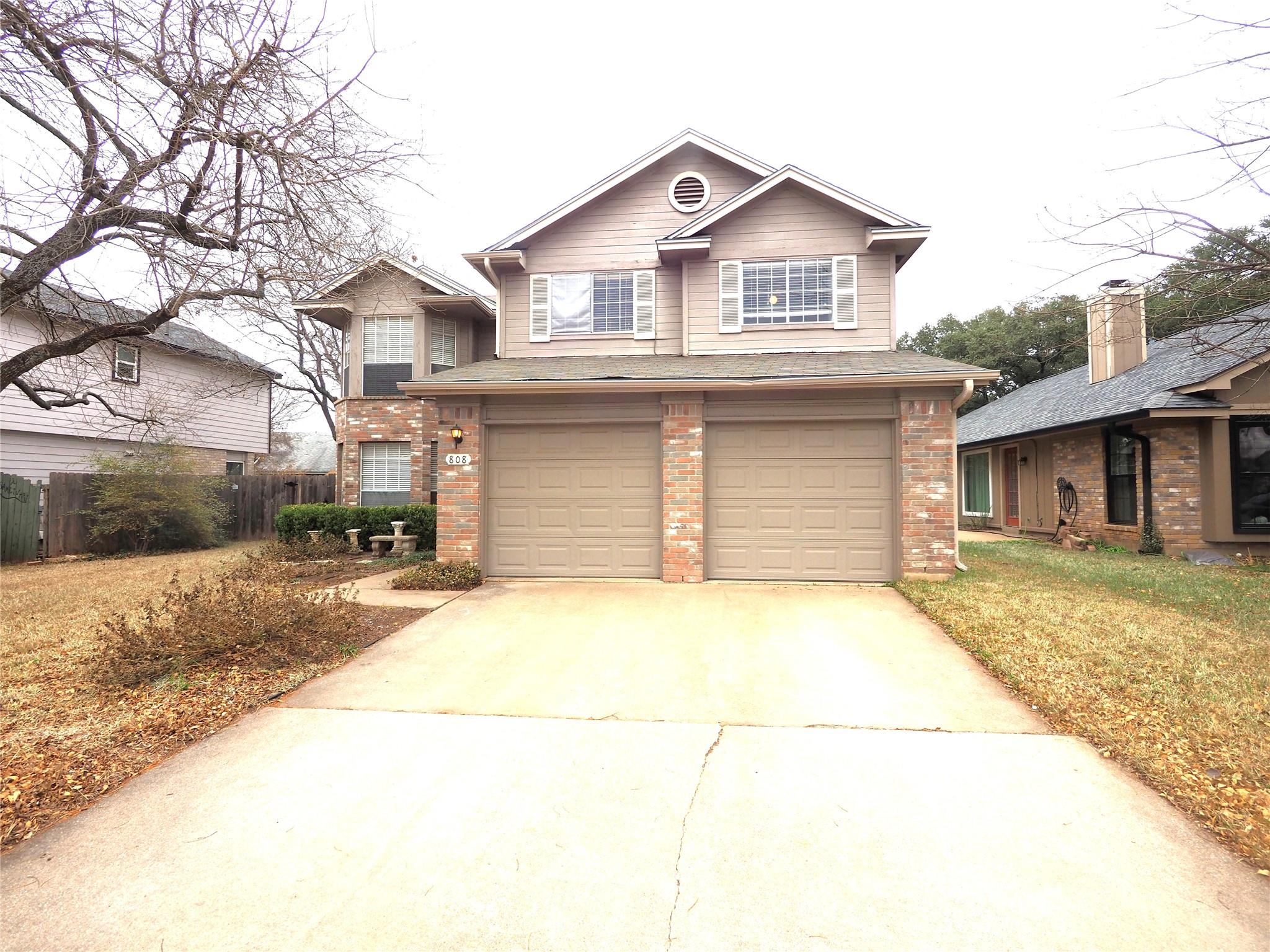 808 Brook Bnd Property Photo