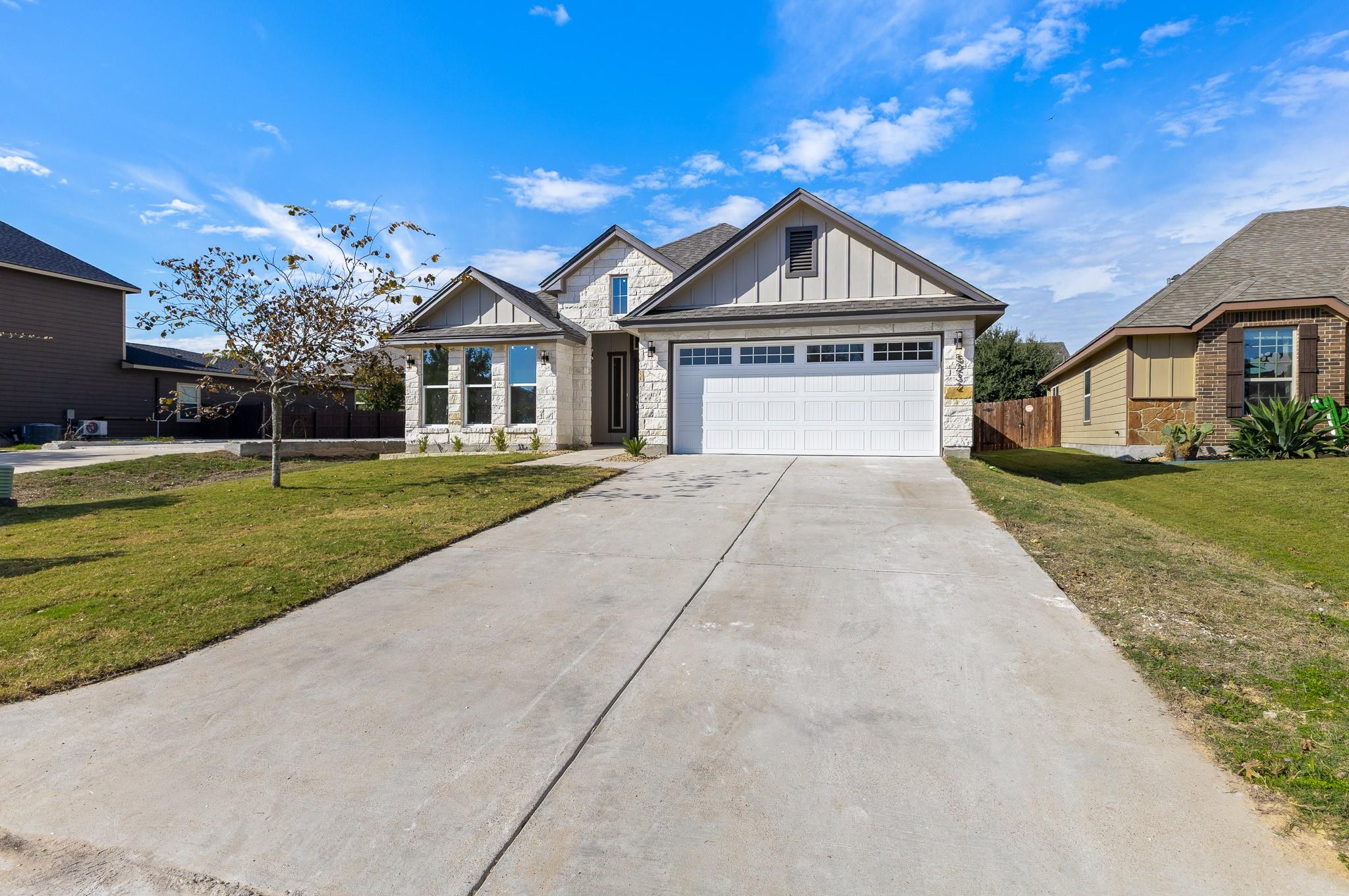 5232 Fenton Ln Property Photo 1