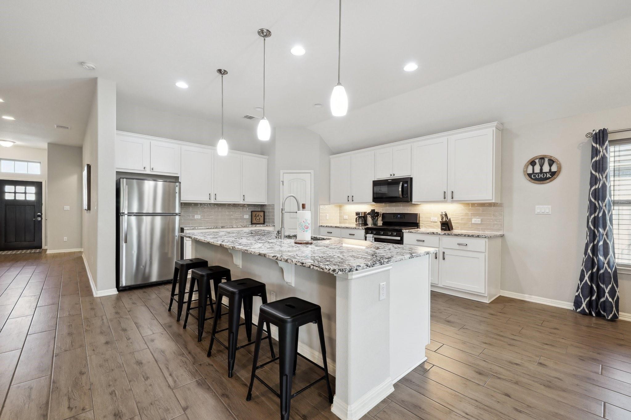 20217 Great Egret Ln Property Photo 3
