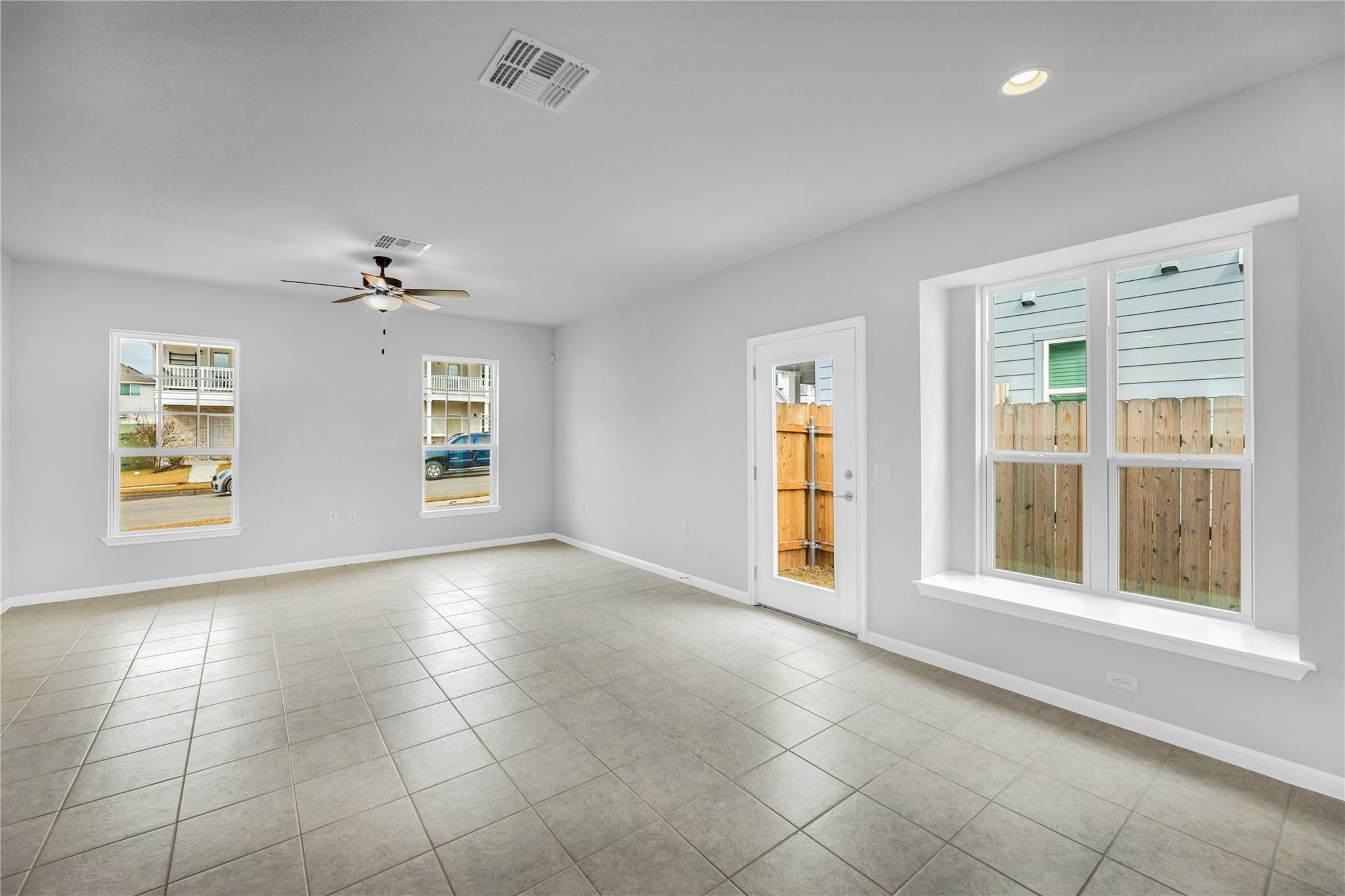 9505 Morning Iris Dr Property Photo 10