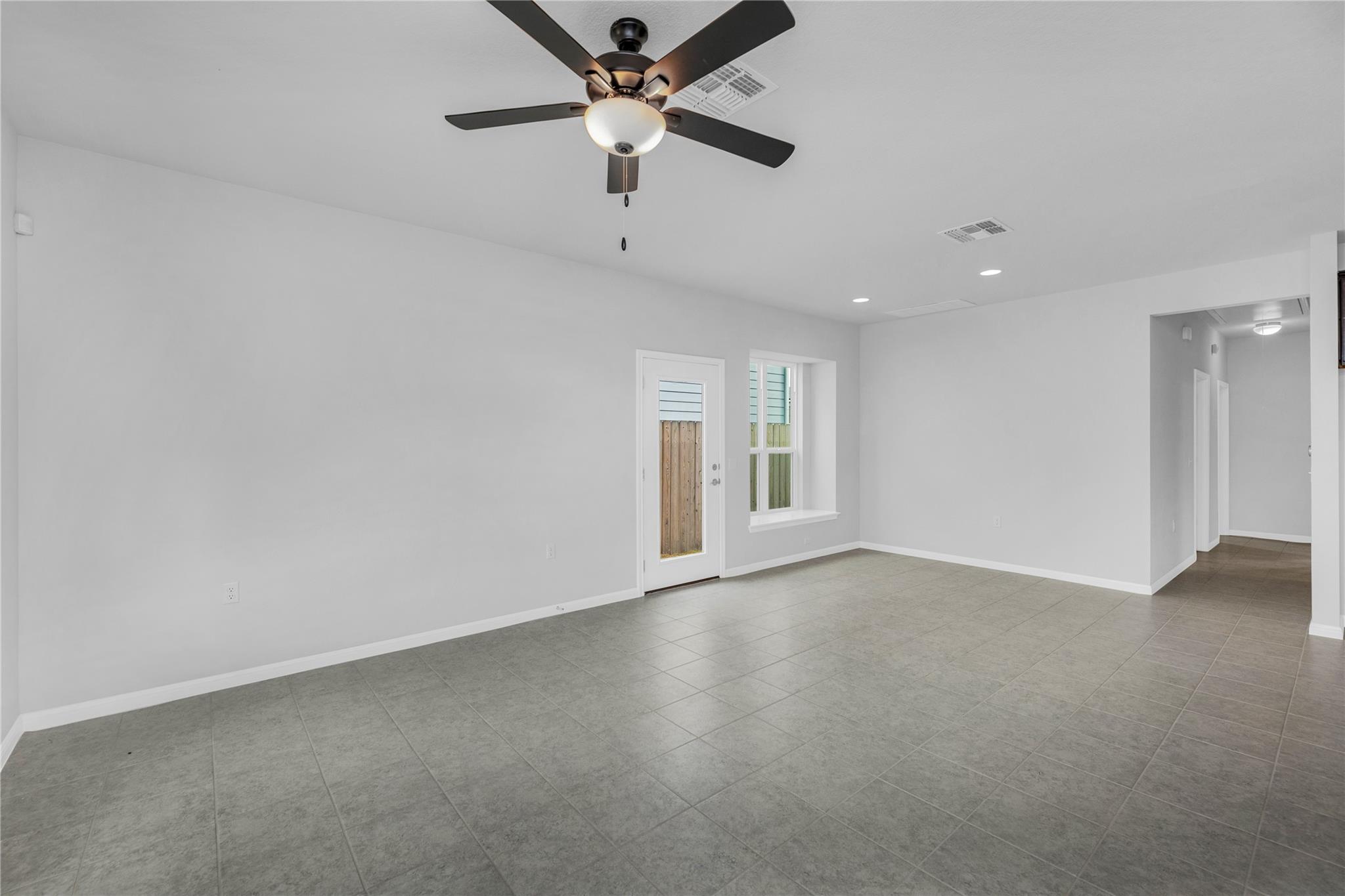 9505 Morning Iris Dr Property Photo 13