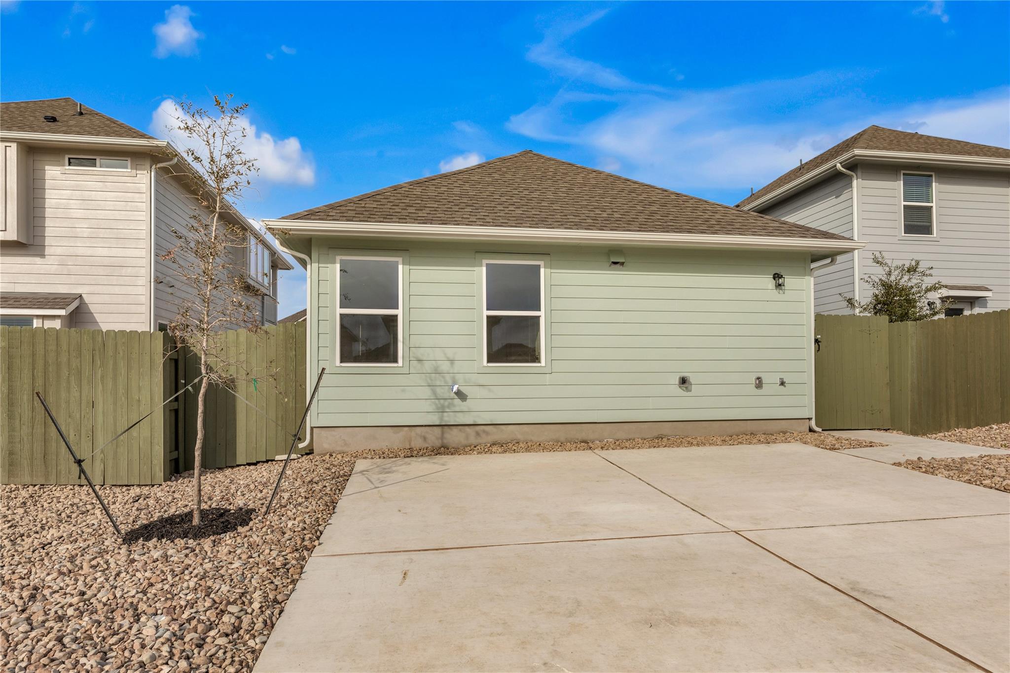 9505 Morning Iris Dr Property Photo 28