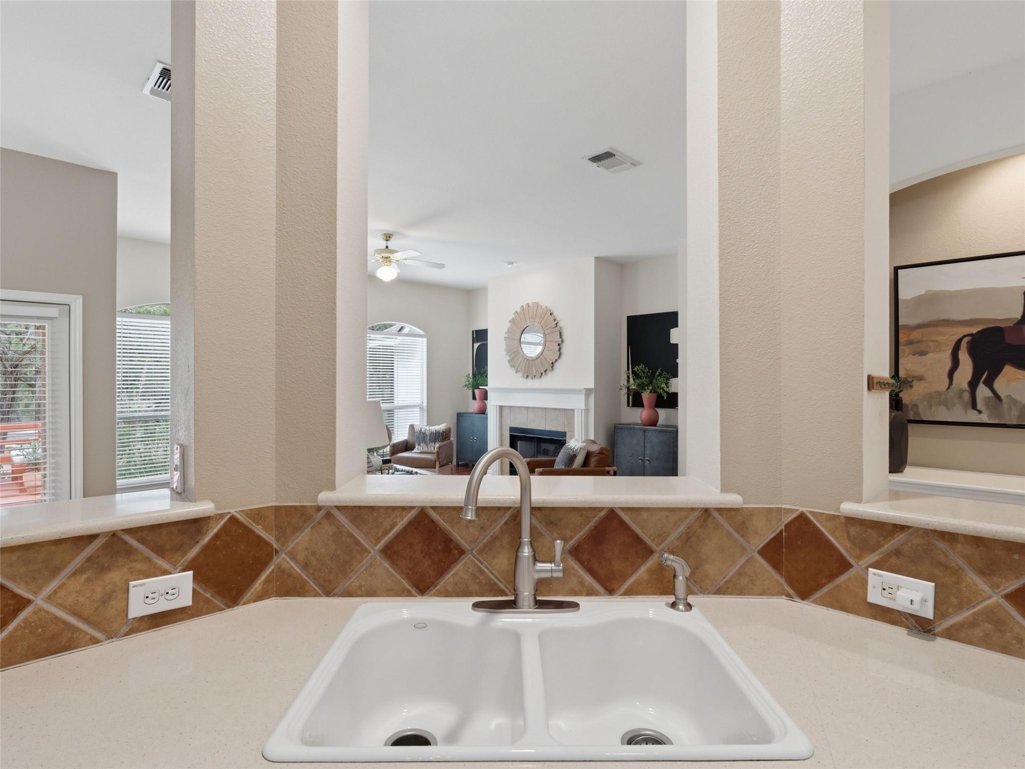 29 Horseshoe Trl Property Photo 9