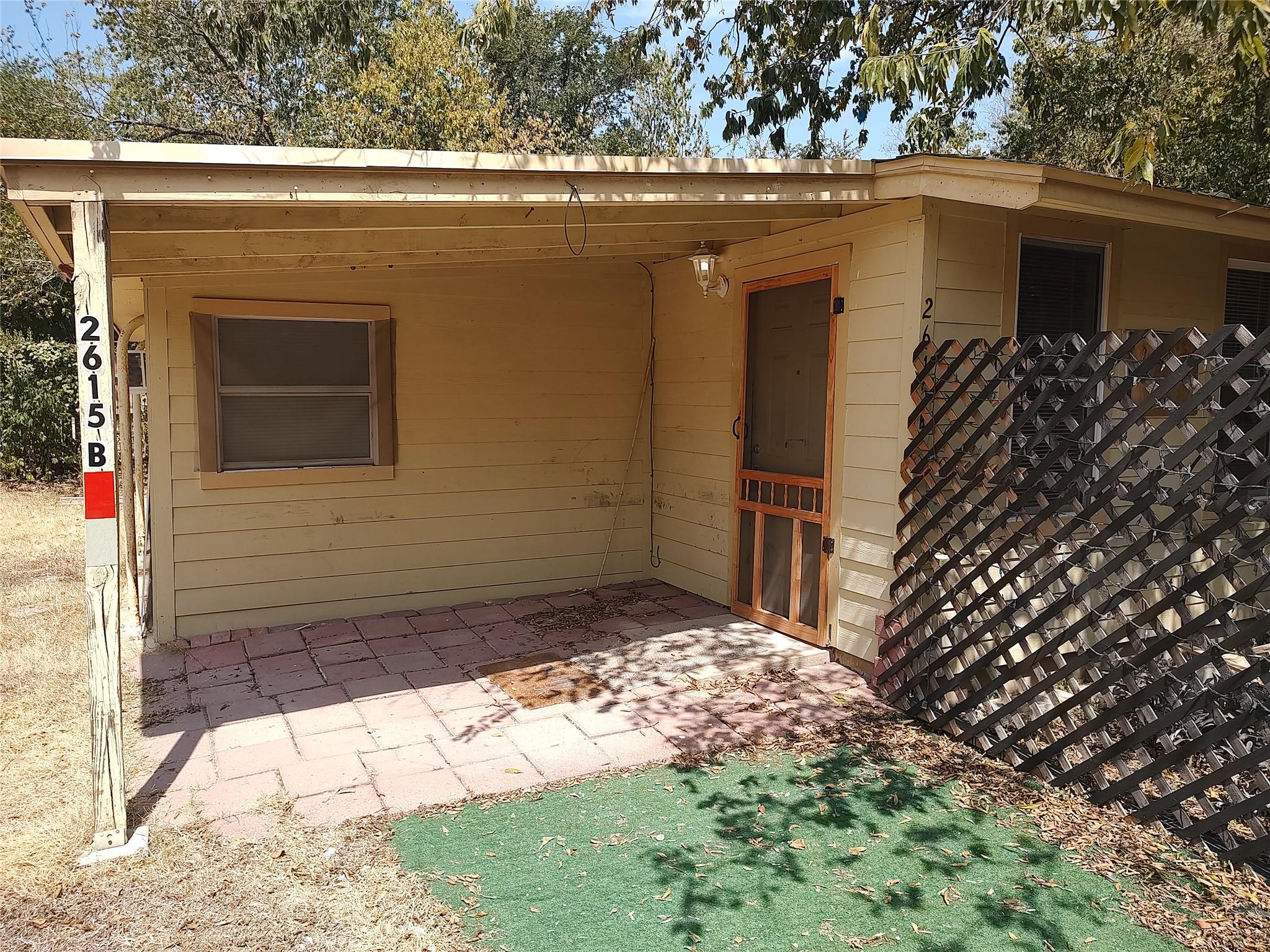 2615 Wheless Ln #b Property Photo 2
