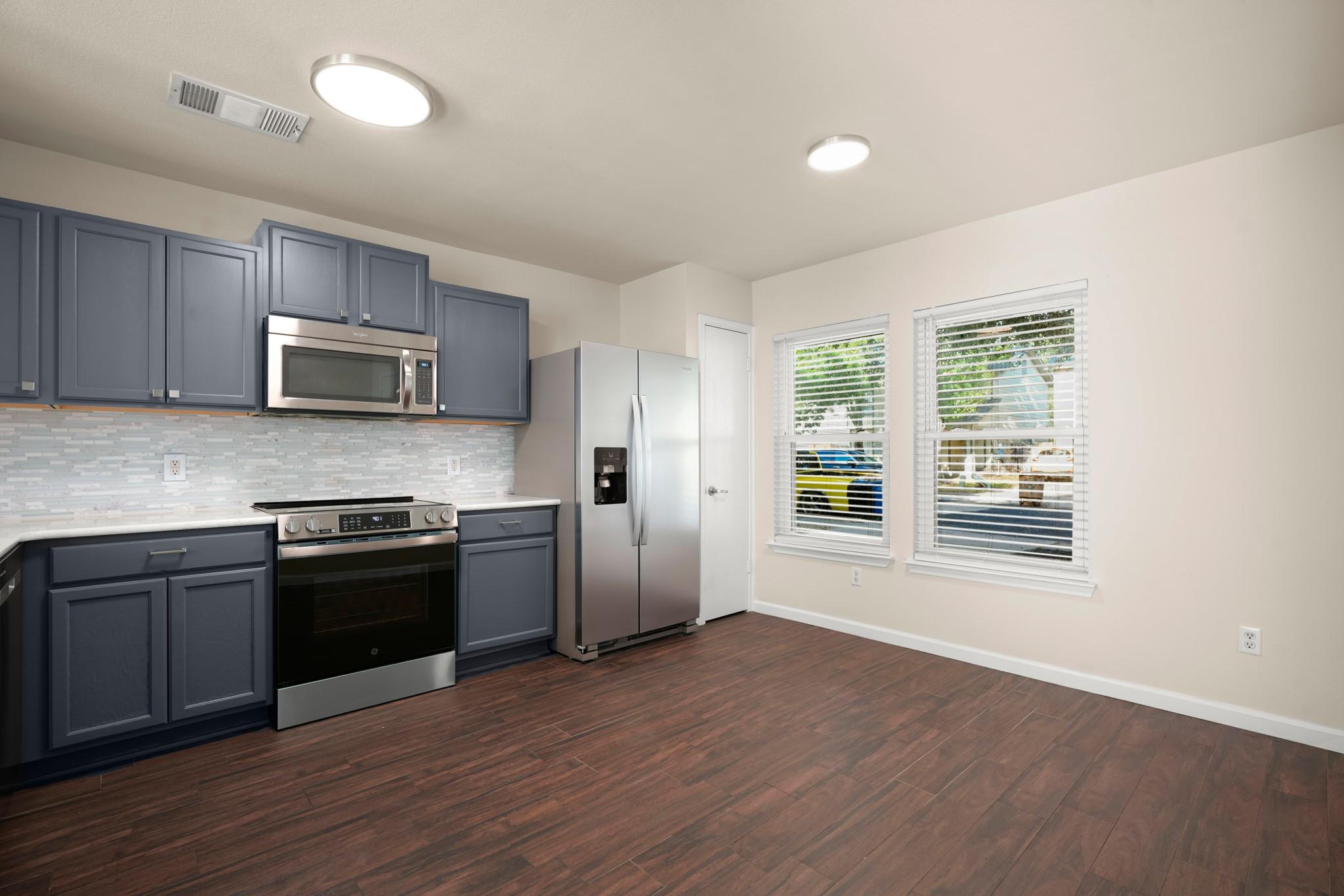 10505 Garbacz Dr Property Photo 4