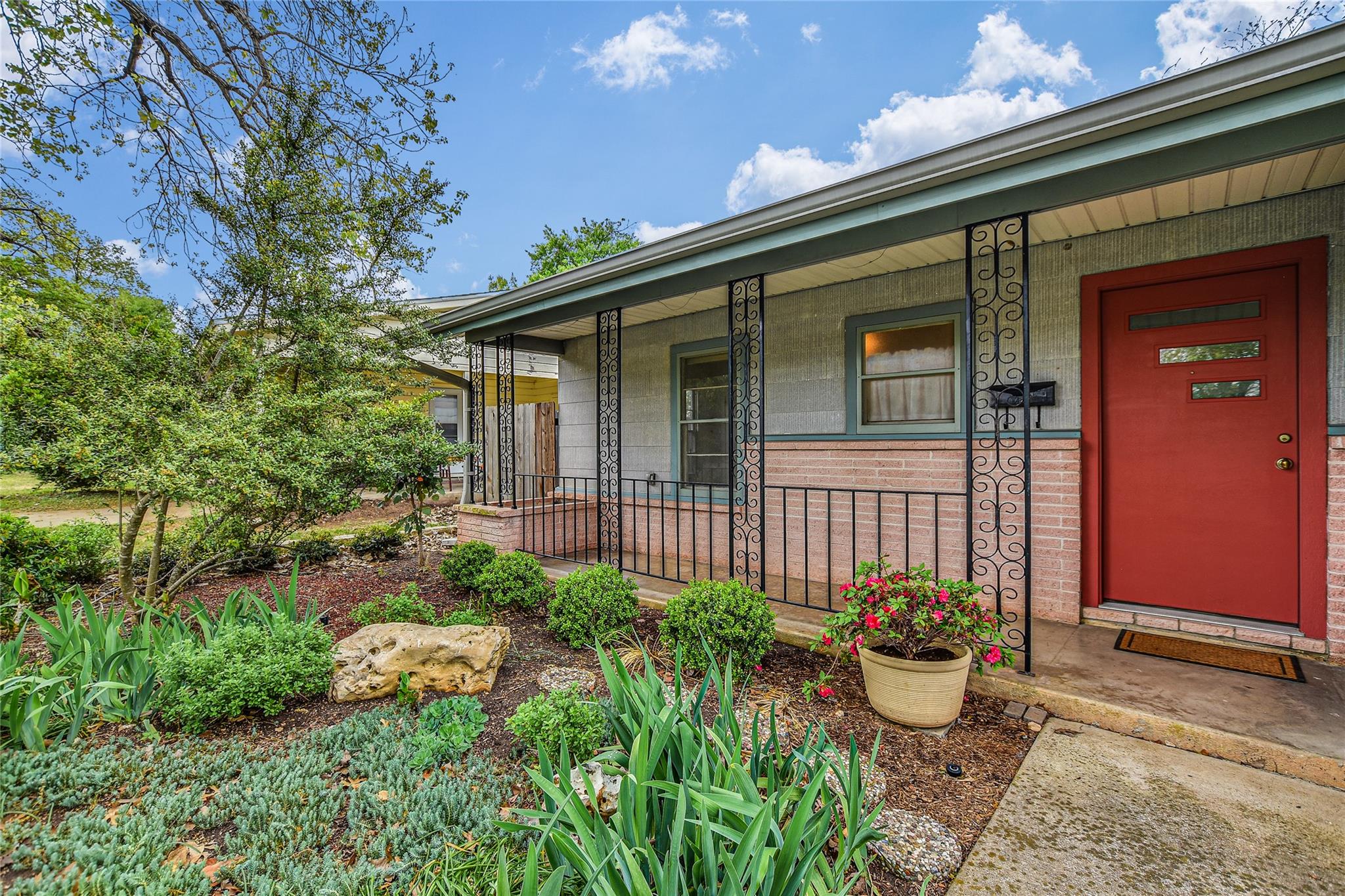 1513 Beckett St Property Photo 1