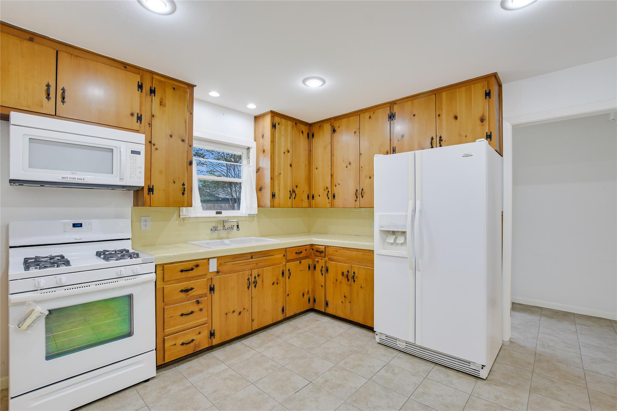 1513 Beckett St Property Photo 8