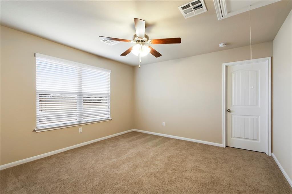 944 Palo Duro Dr Property Photo 5