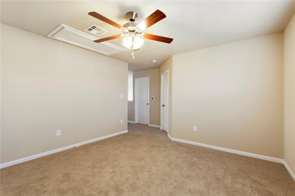 944 Palo Duro Dr Property Photo 6