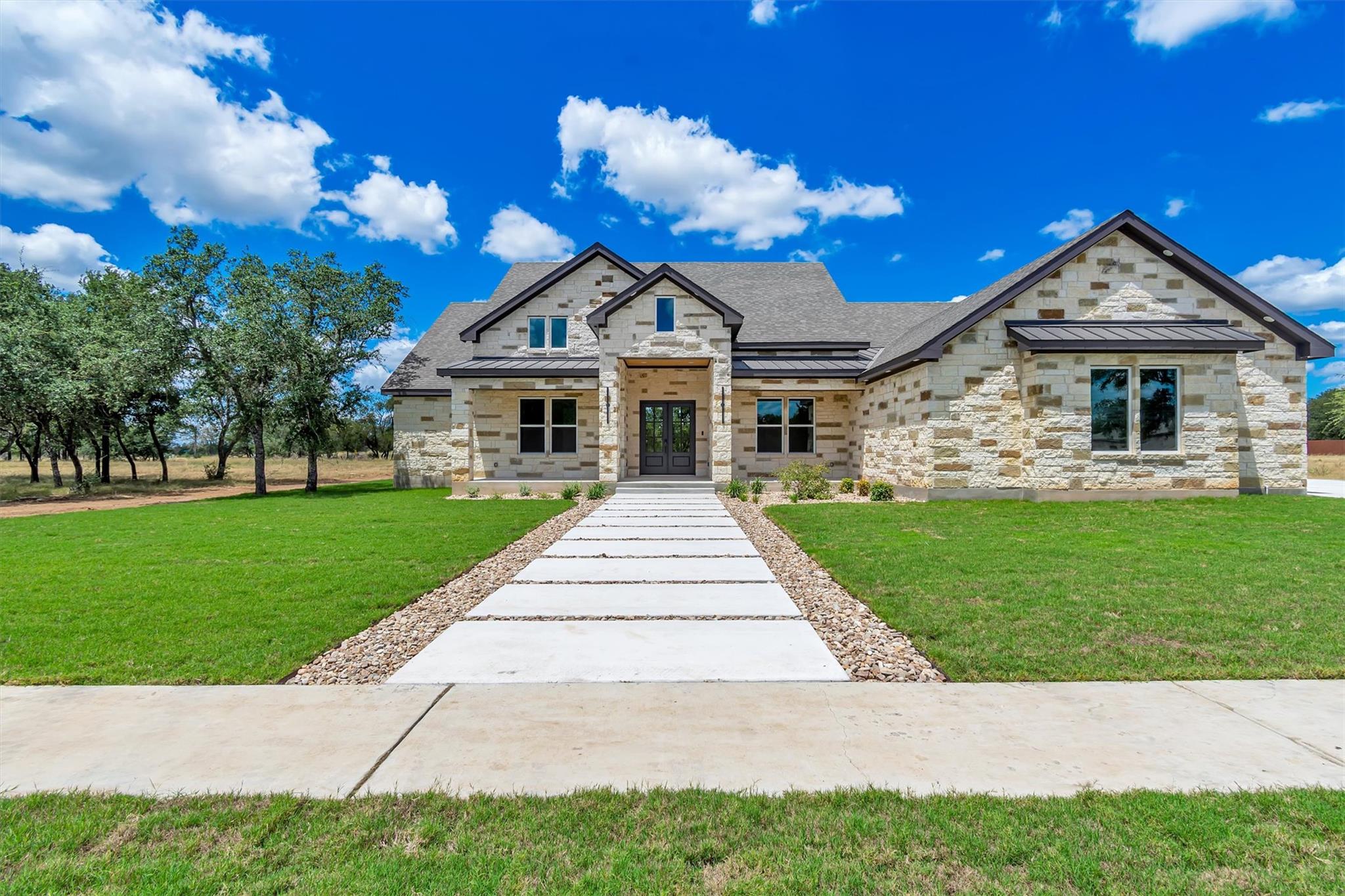 265 Sunday Dr Property Photo 1