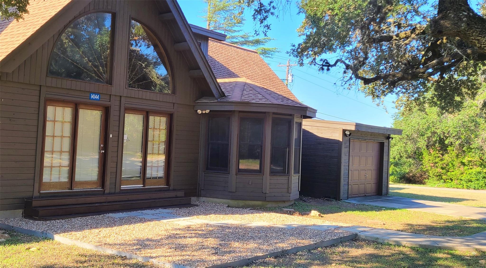 4225 E Highway 290 None Property Photo 2