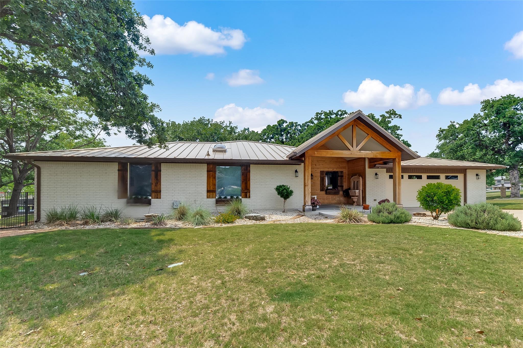 408 Sombrero Property Photo 1