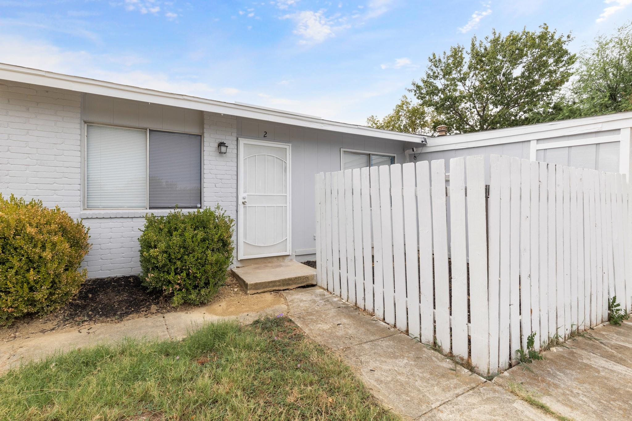 6502 Spring Branch St 2 Property Photo