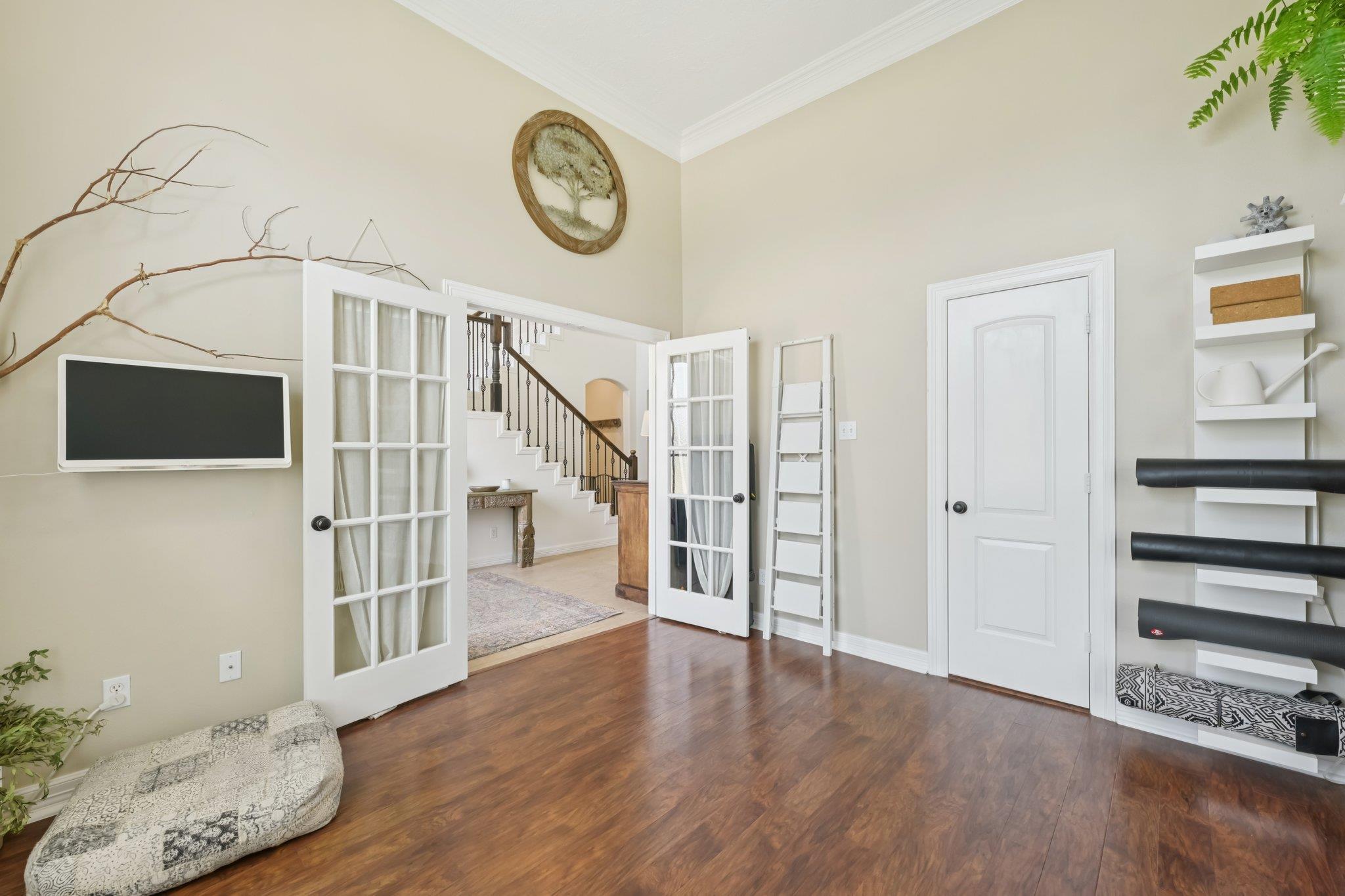 12590 St Peter Ct Property Photo 19