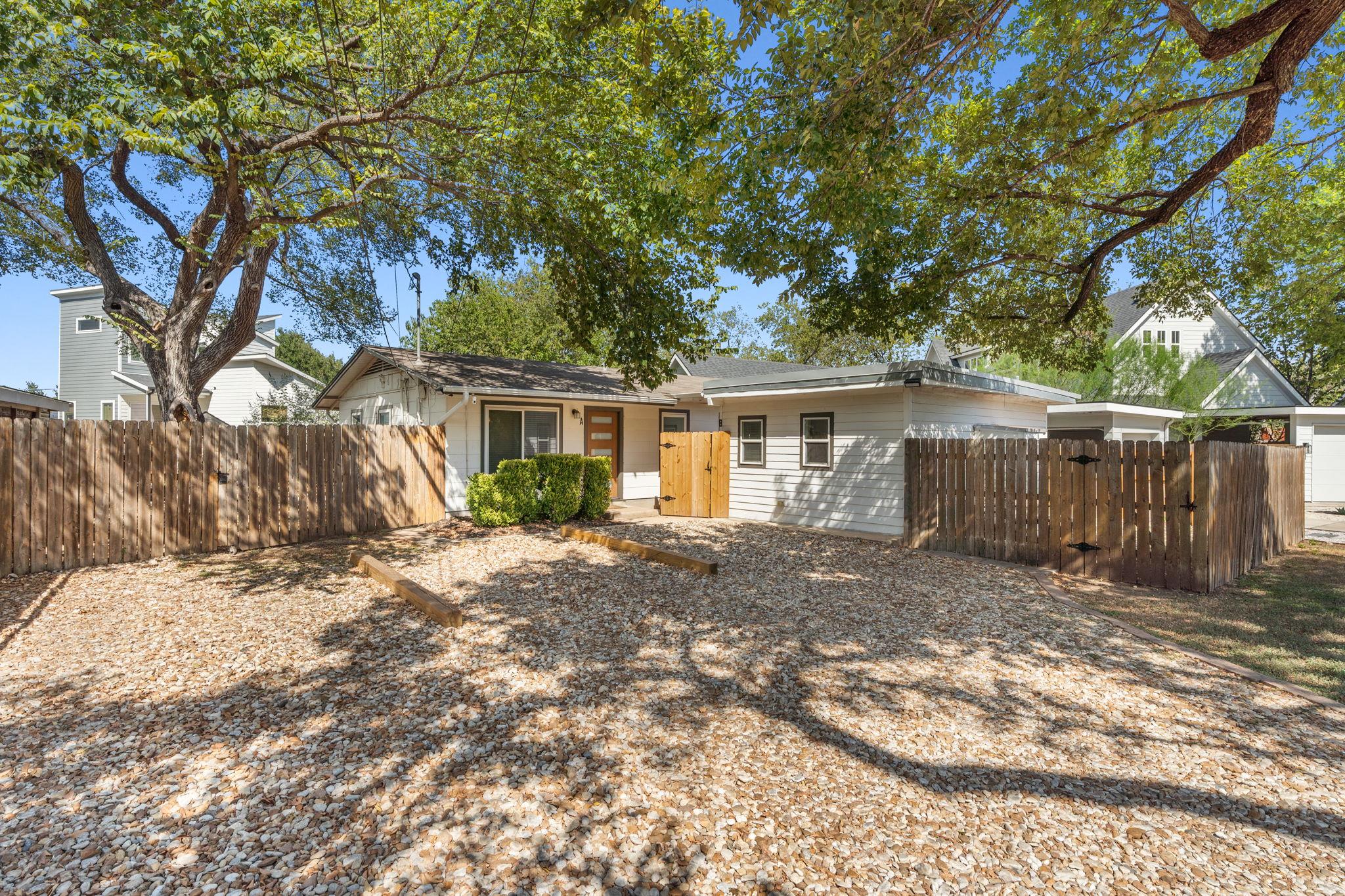 904 Plateau Cir Property Photo 3