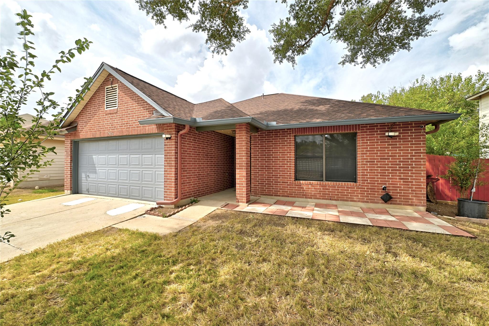 7516 Cats Eye Ln Property Photo 1