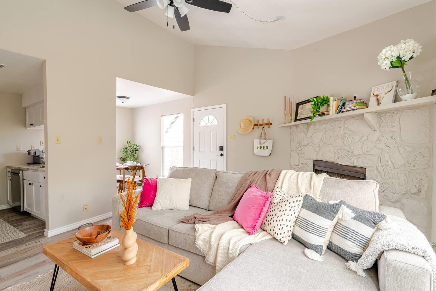 6307 Okner Ln #a Property Photo 4