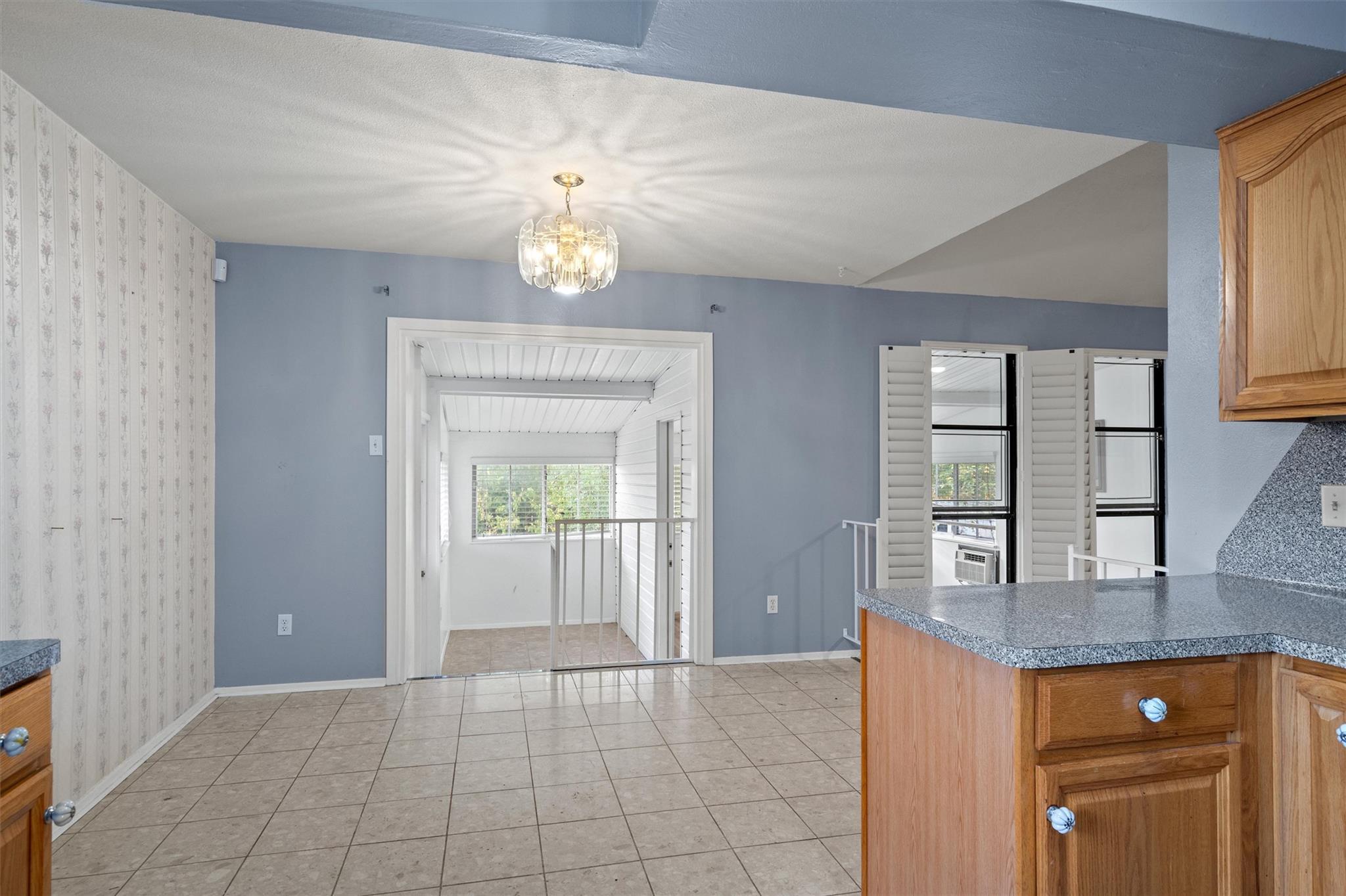 13108 Lamplight Village Ave Property Photo 10