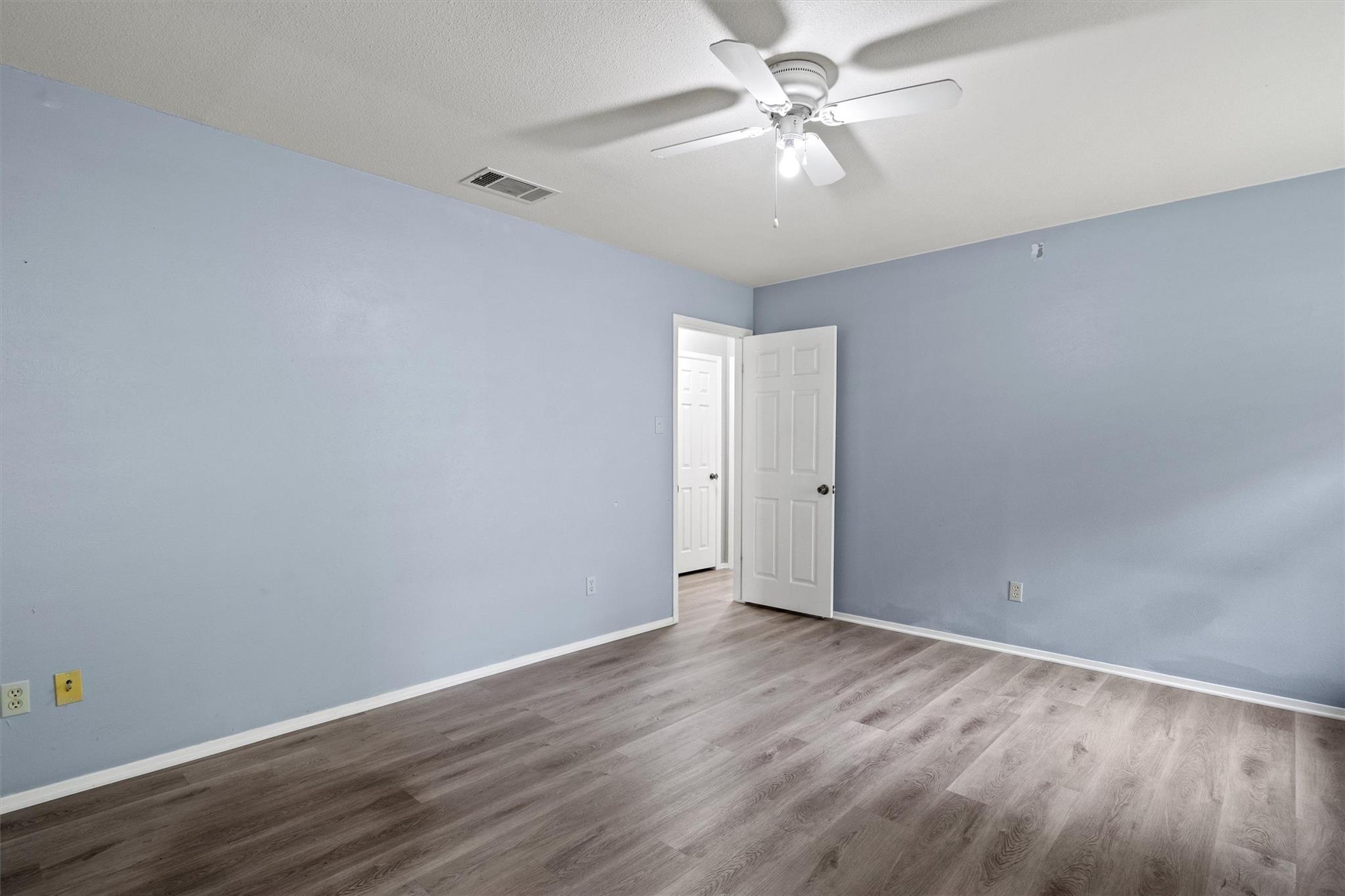 13108 Lamplight Village Ave Property Photo 15