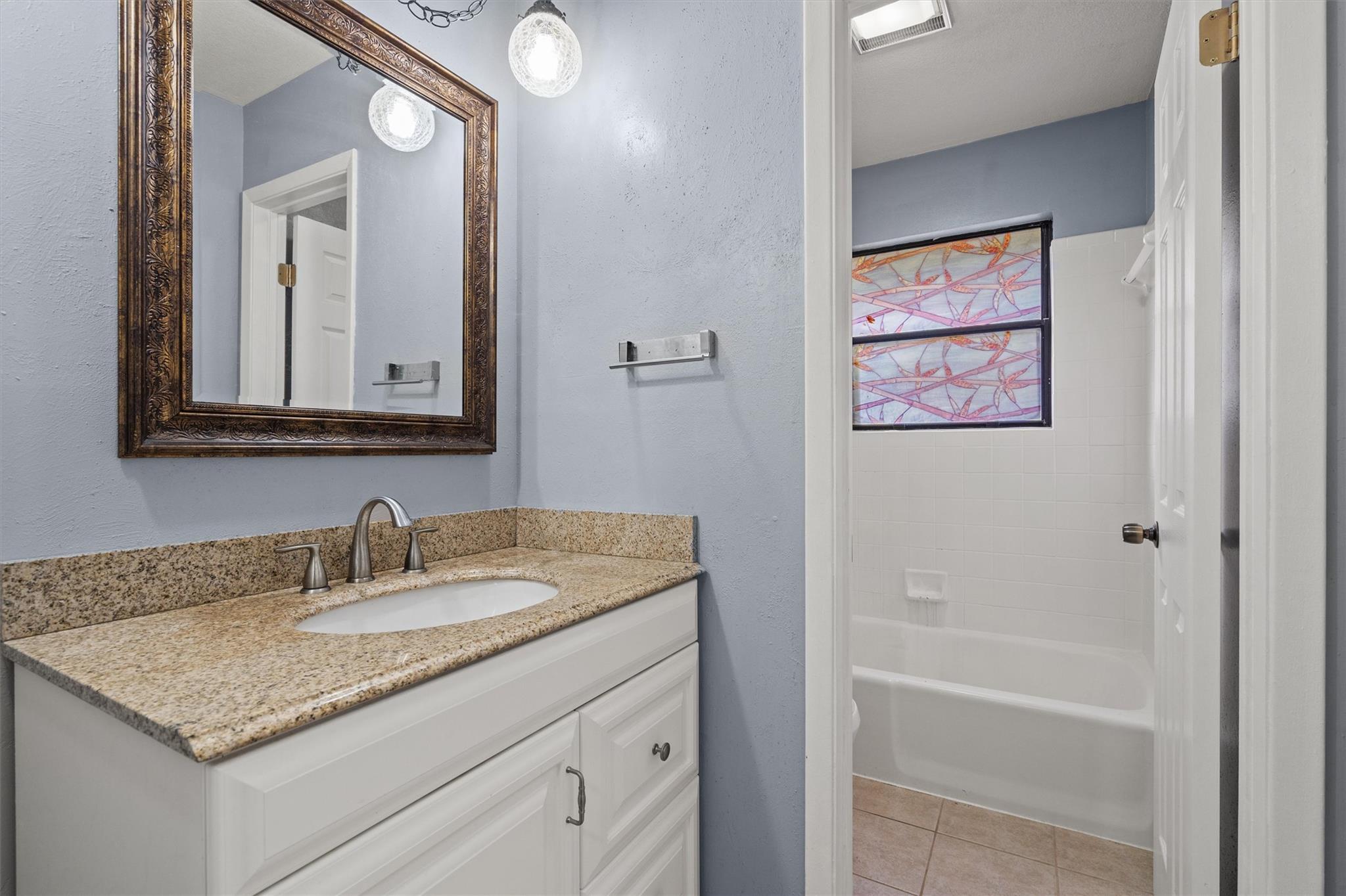 13108 Lamplight Village Ave Property Photo 22