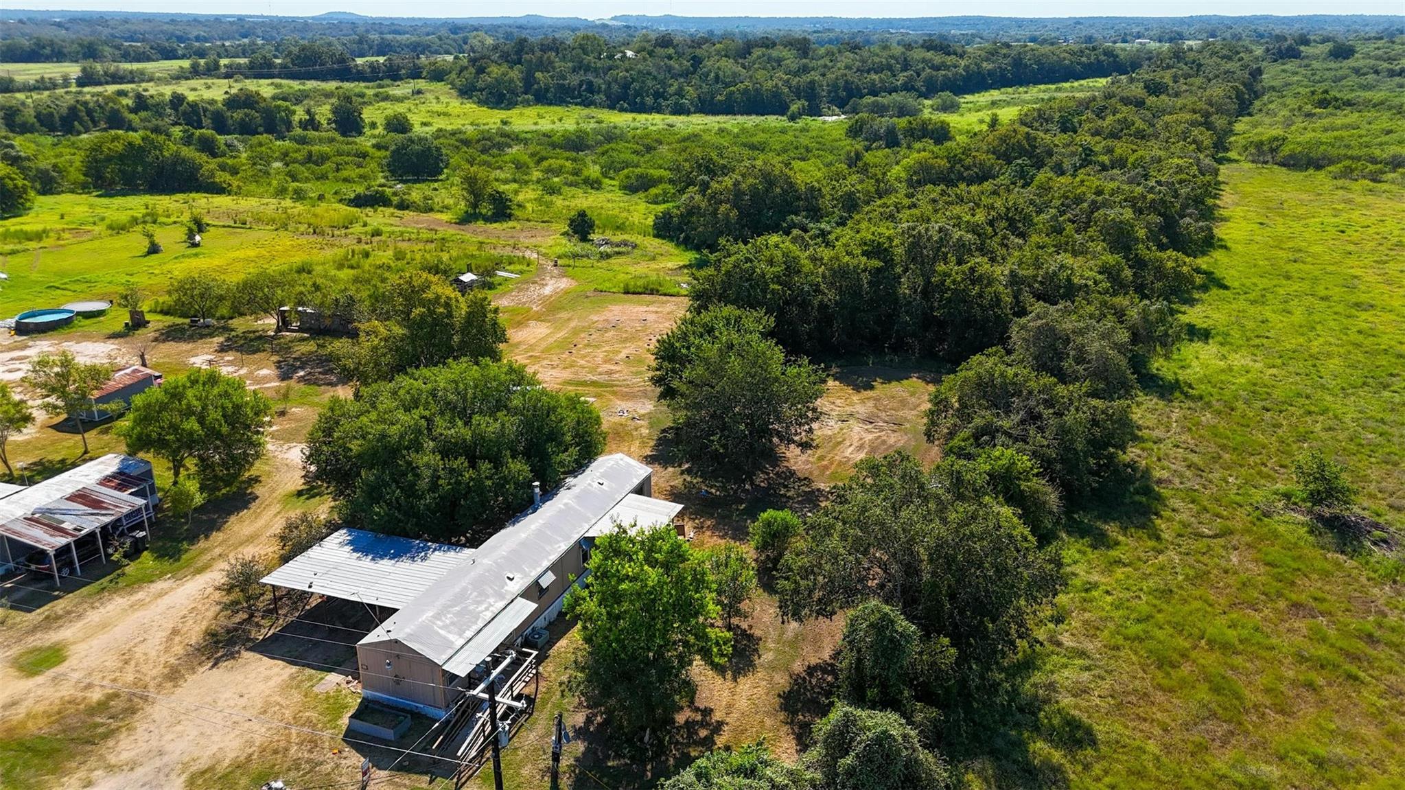 425 Oakview Rd Property Photo