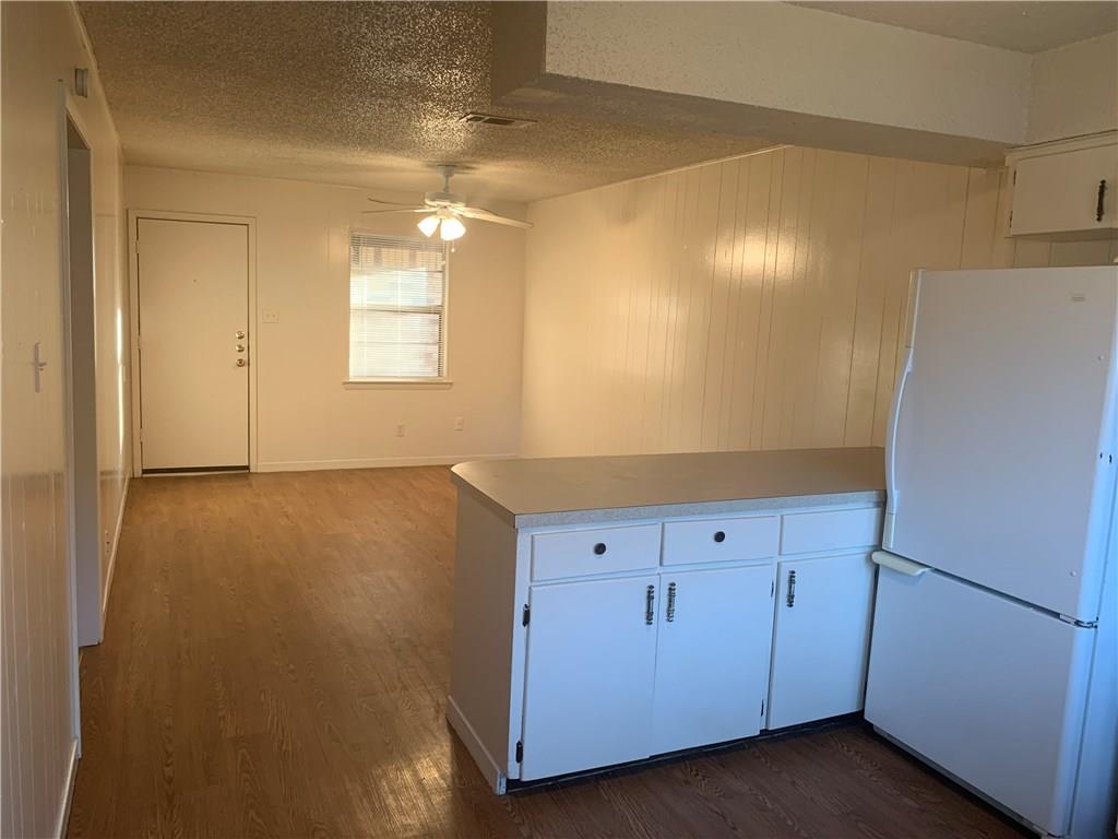 908 Emile St #10 Property Photo 5