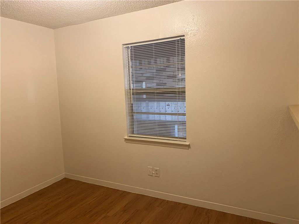 908 Emile St #10 Property Photo 6
