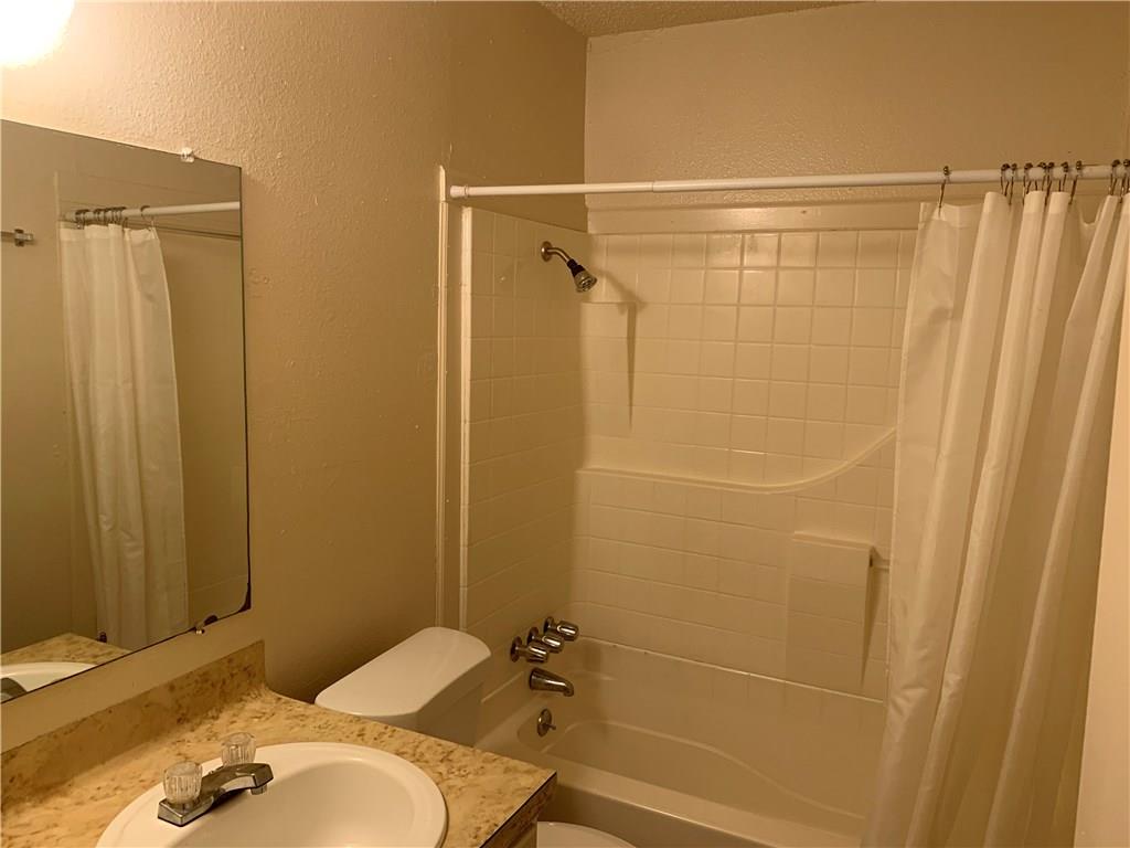 908 Emile St #10 Property Photo 8