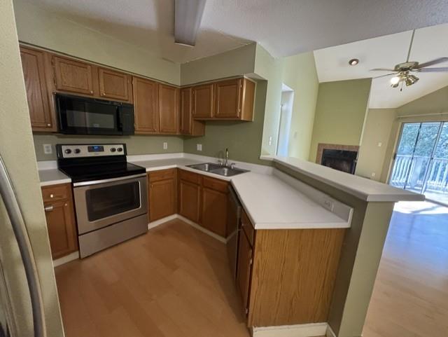 2450 Wickersham Ln #102 Property Photo 4