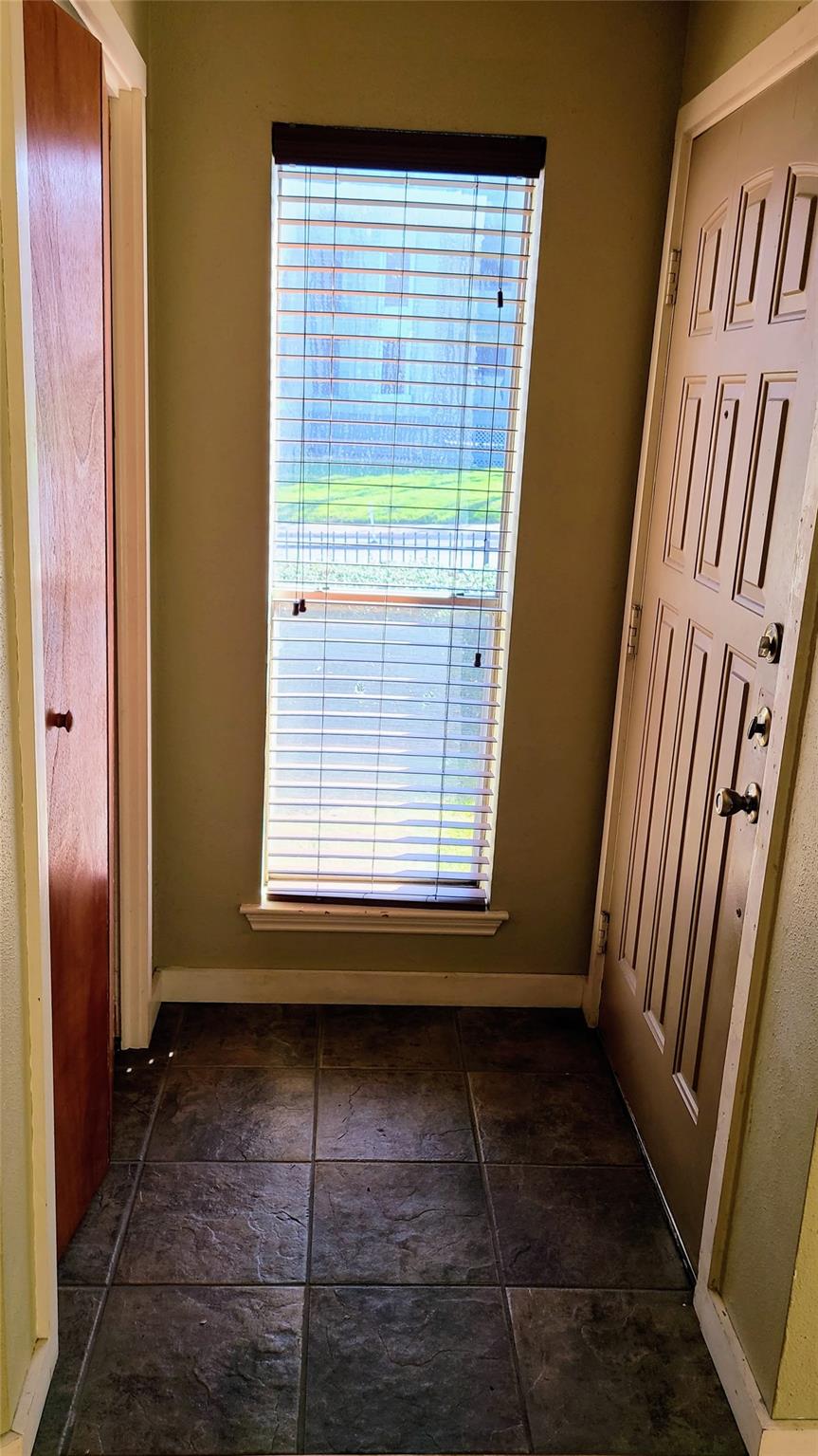 2450 Wickersham Ln #102 Property Photo 8