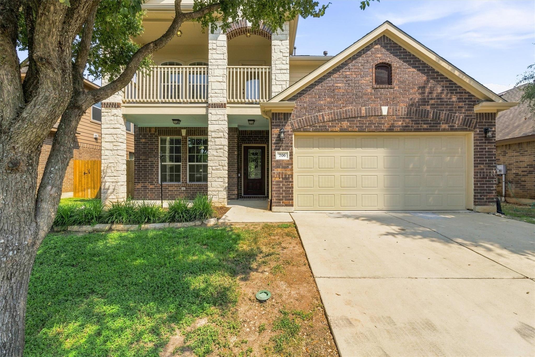 706 Irvin Dr Property Photo 1