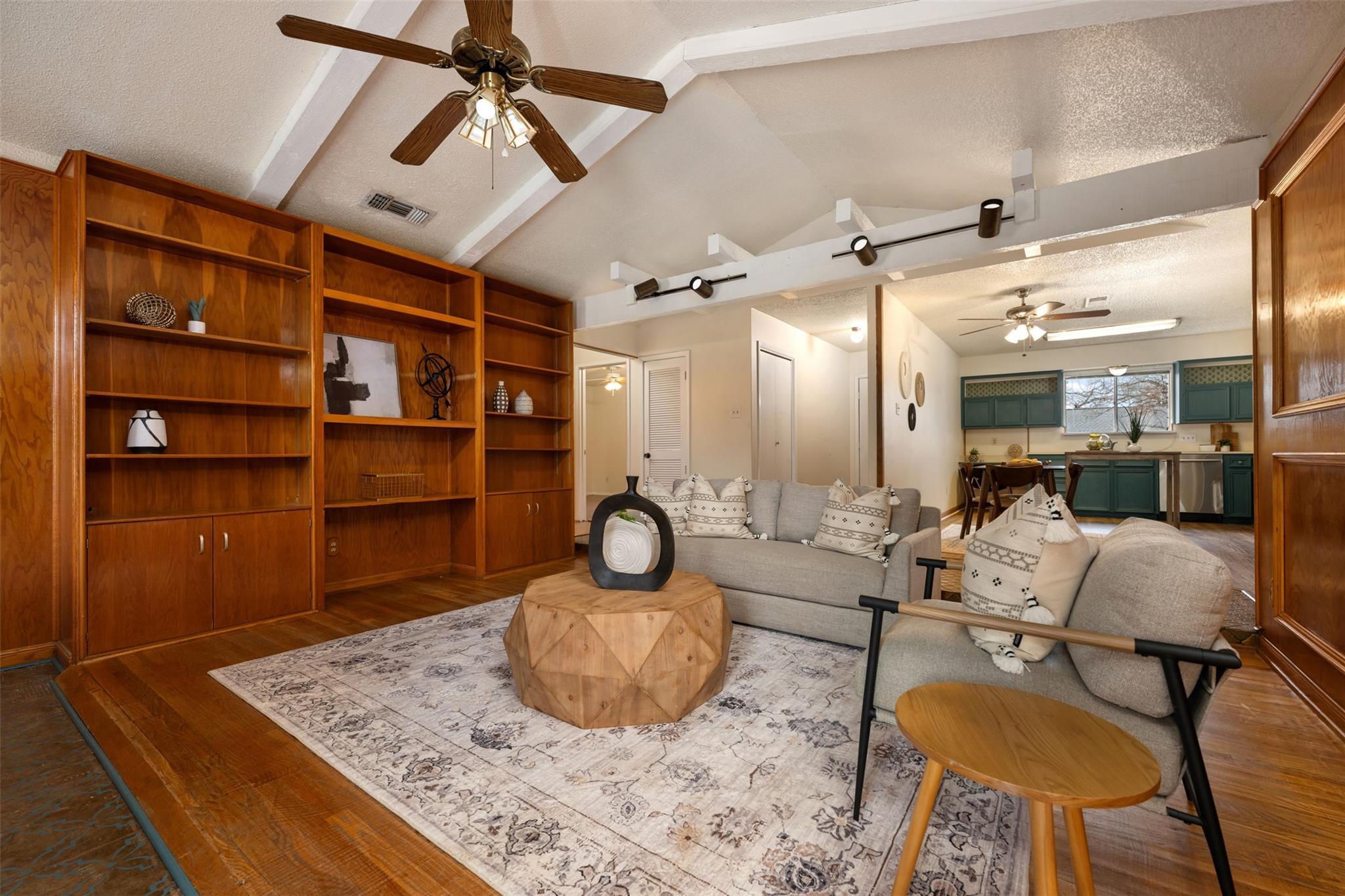 11903 Rennalee Loop Property Photo 6