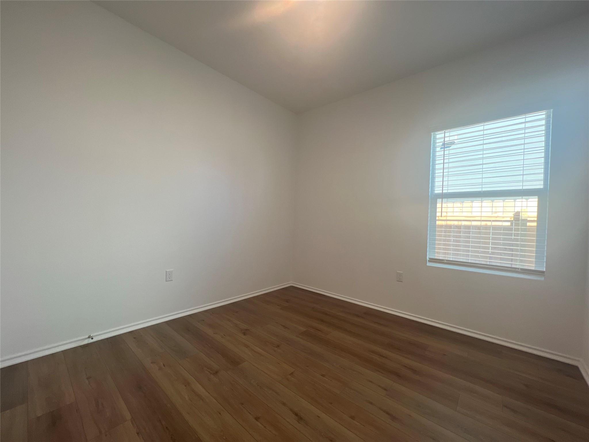 13604 Menard Way Property Photo 10