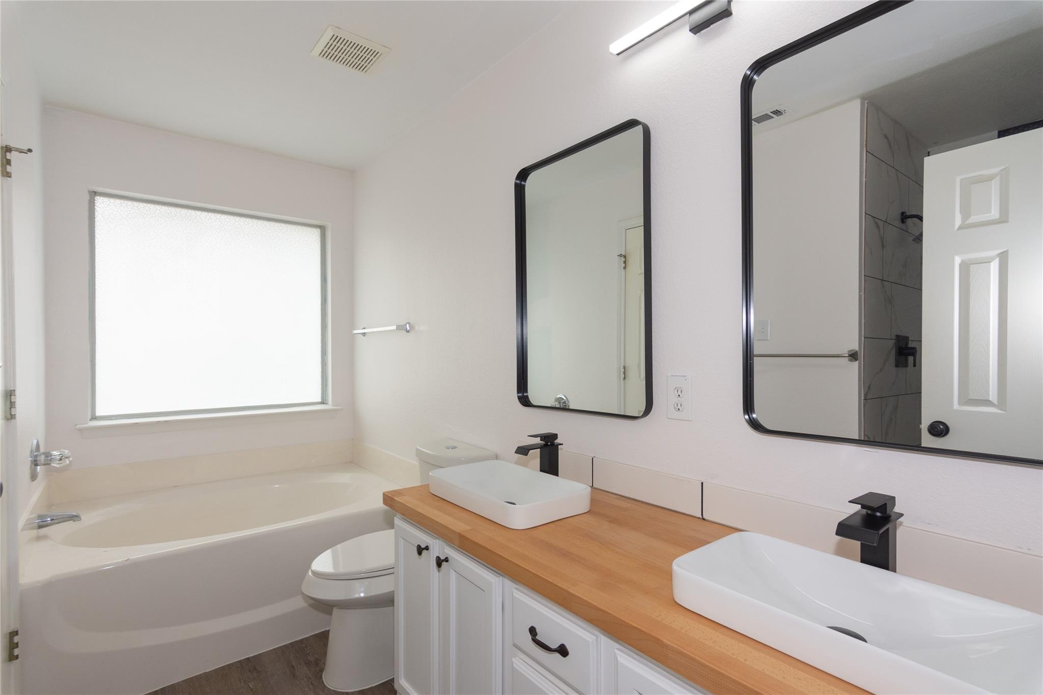 121 Winecup Path Property Photo 17