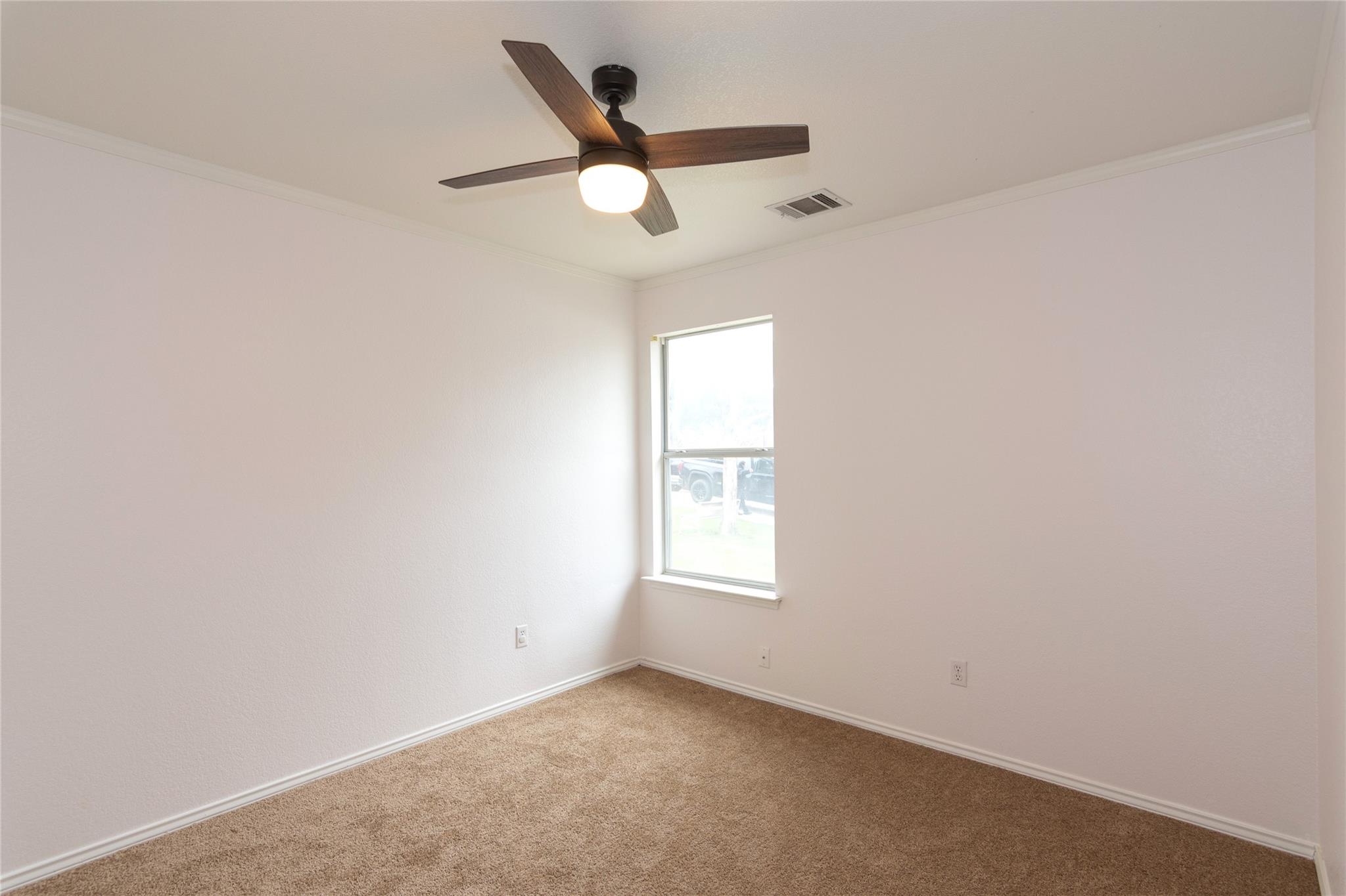 121 Winecup Path Property Photo 23